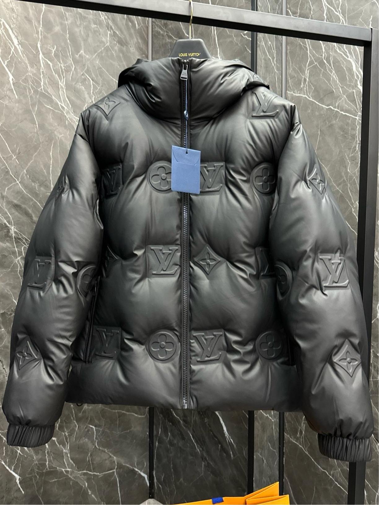 PUFFER JACKET
