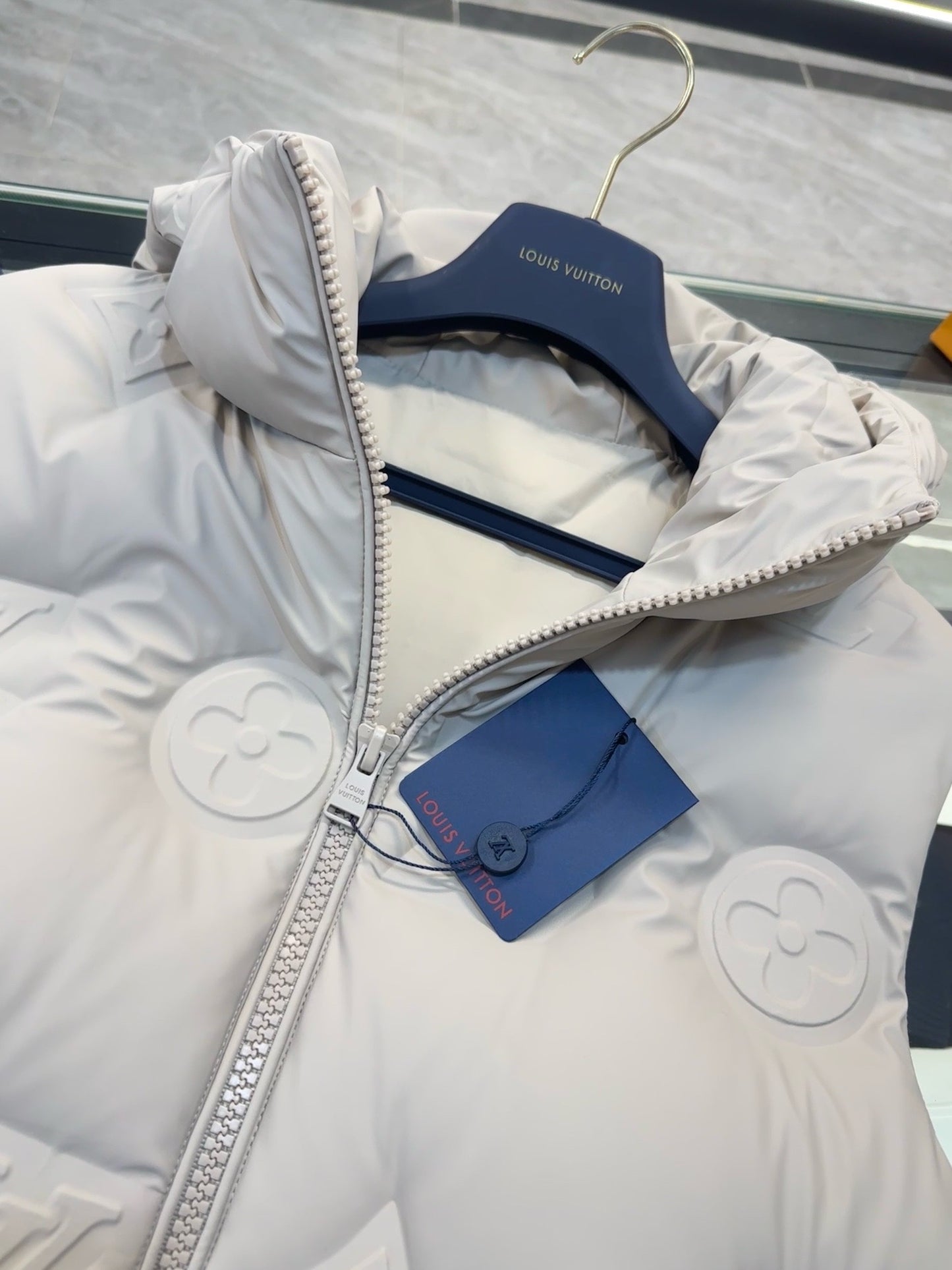 MEN VEST
