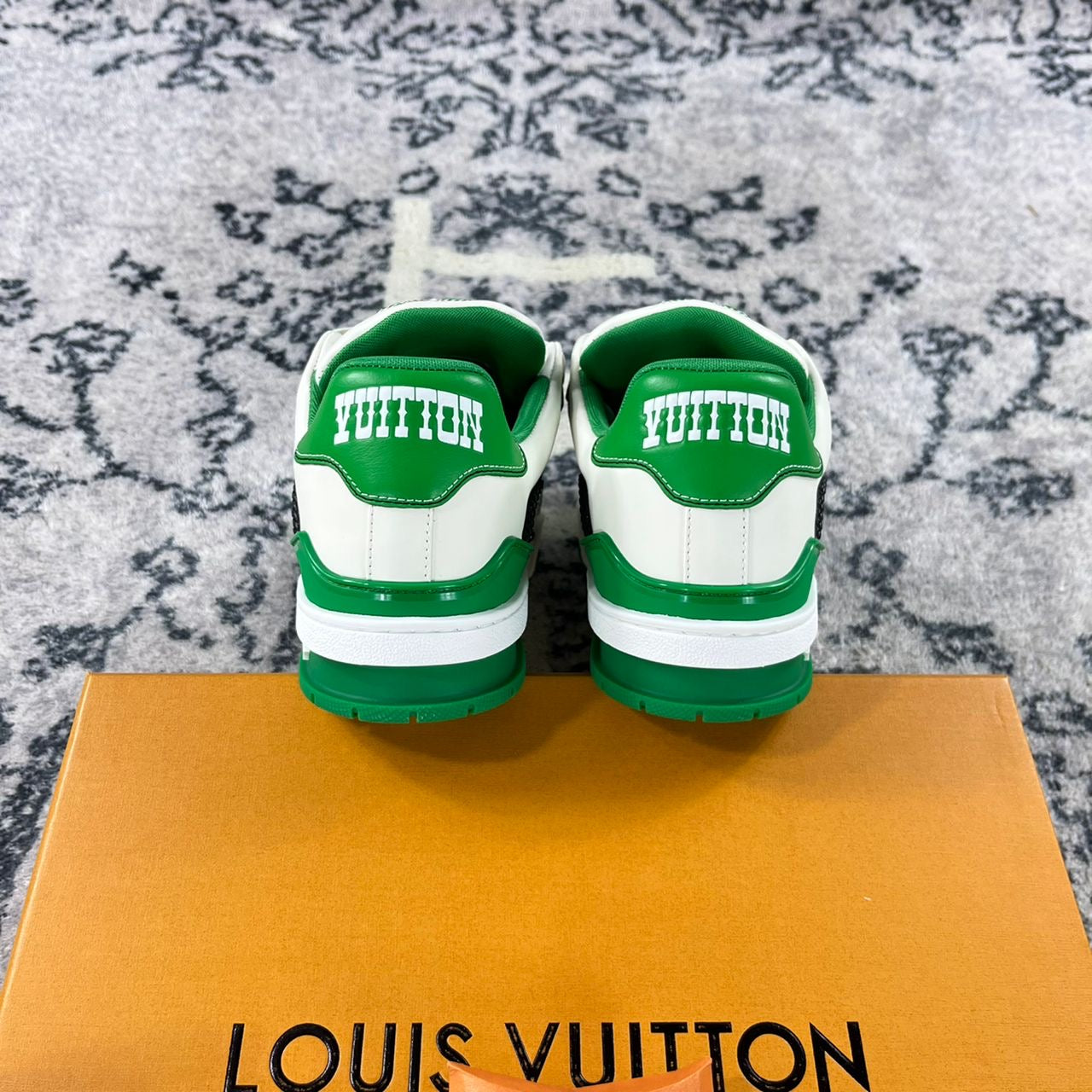 UNISEX SNEAKERS SHOES