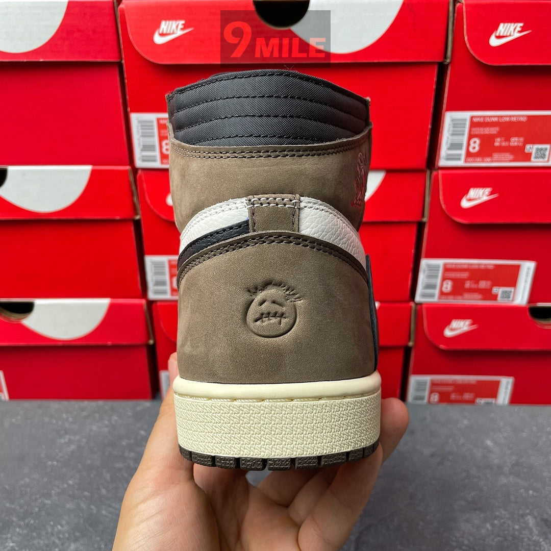 Unisex sneakers
