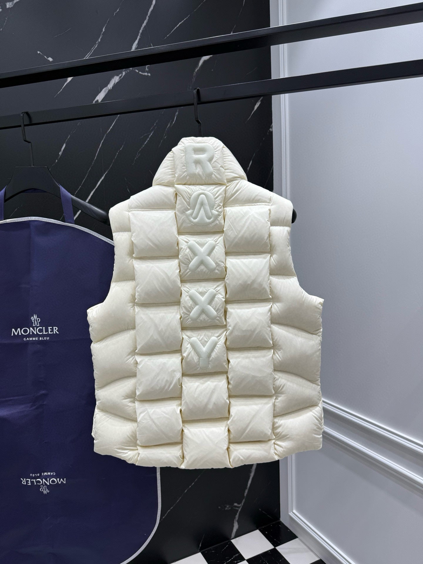VEST