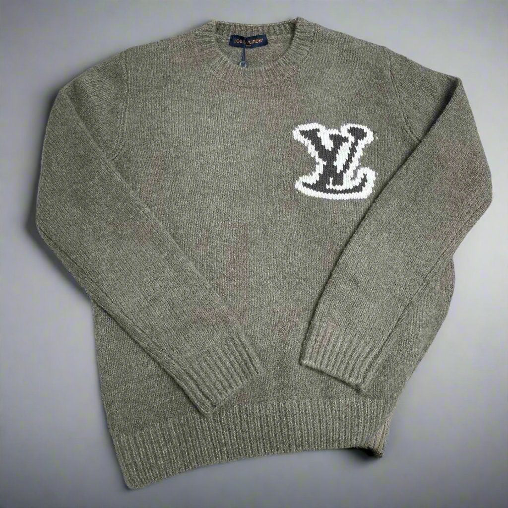 HIGH END SWEATER