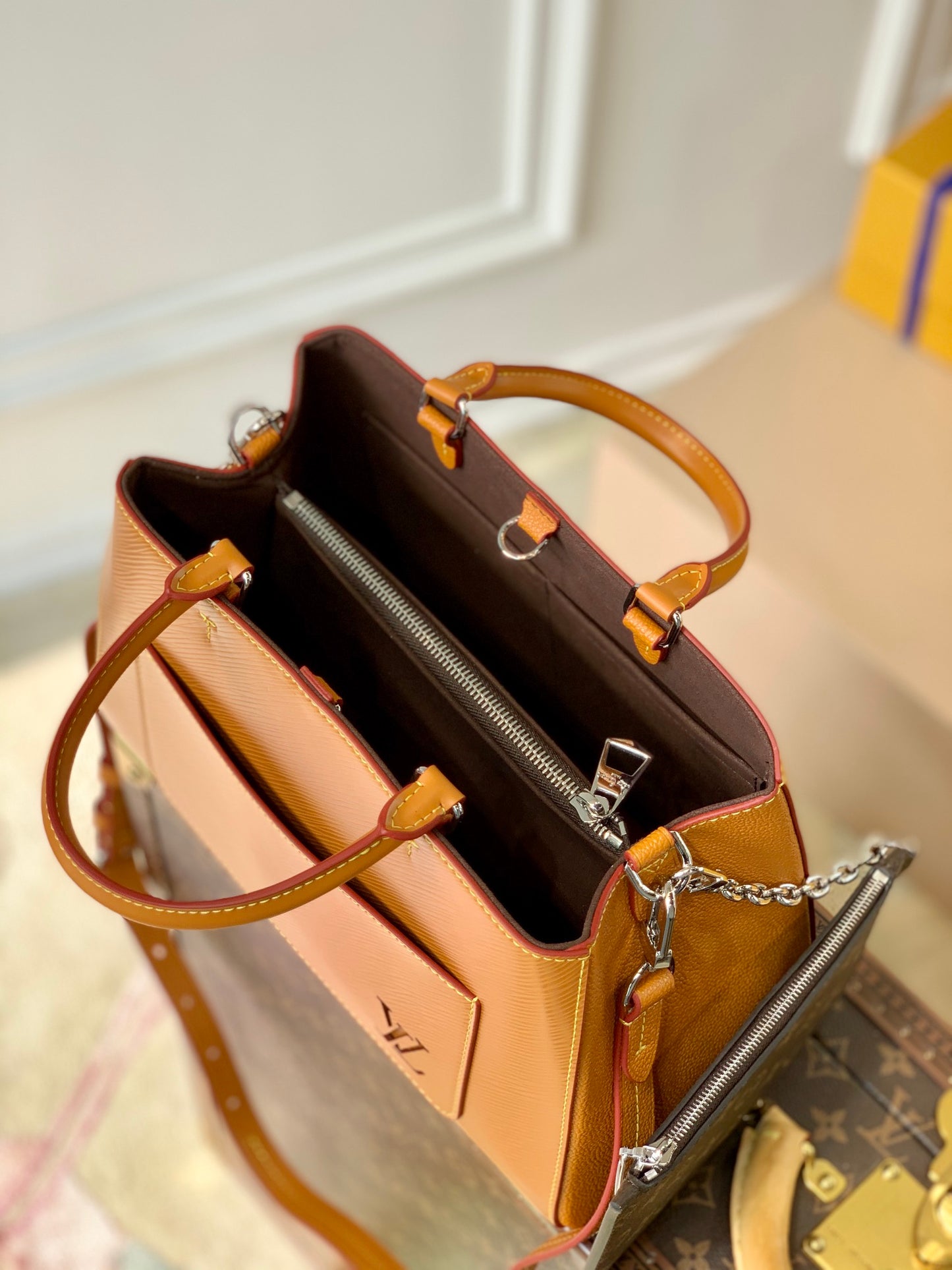 Women bag