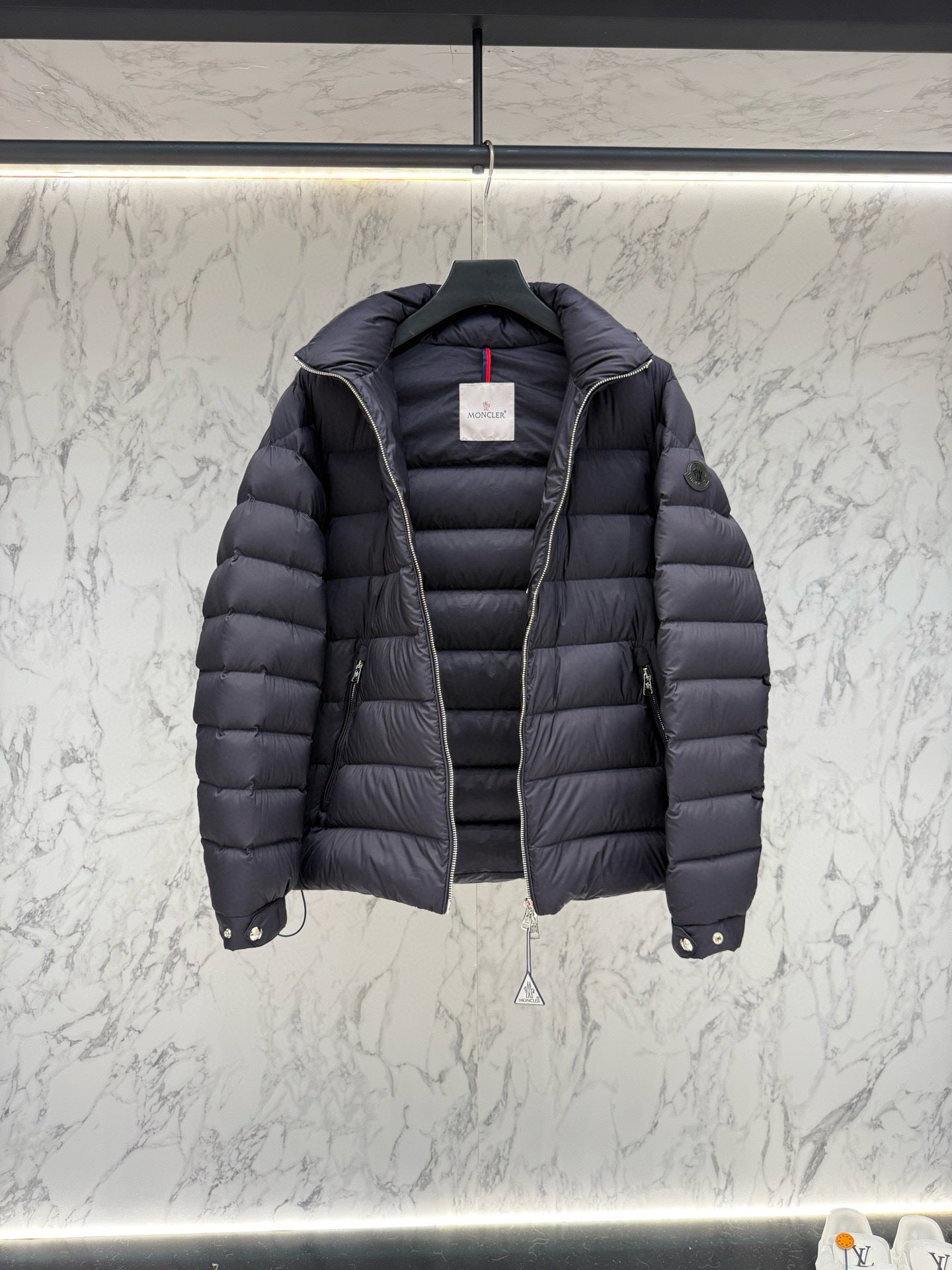 PUFFER JACKET