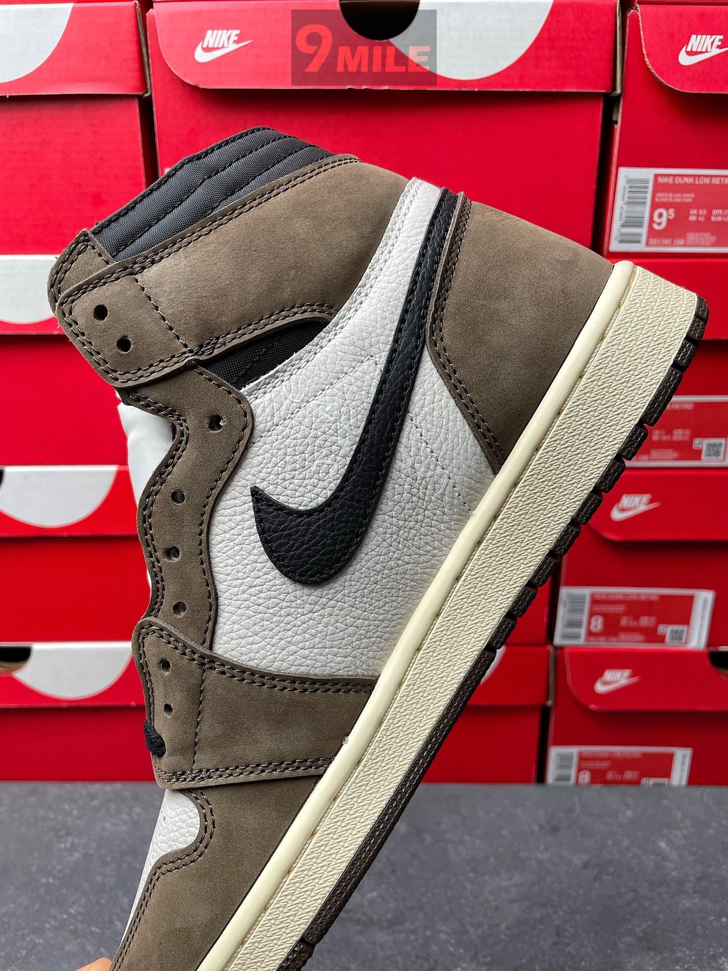 Unisex sneakers