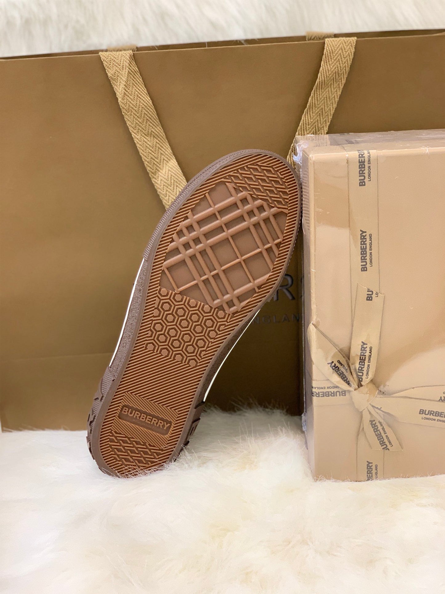 Unisex sneakers