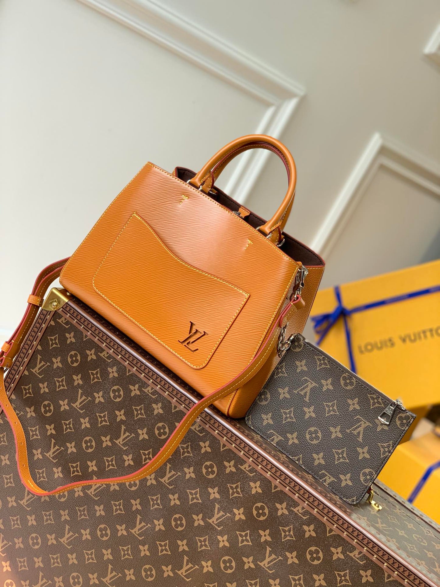 Women bag