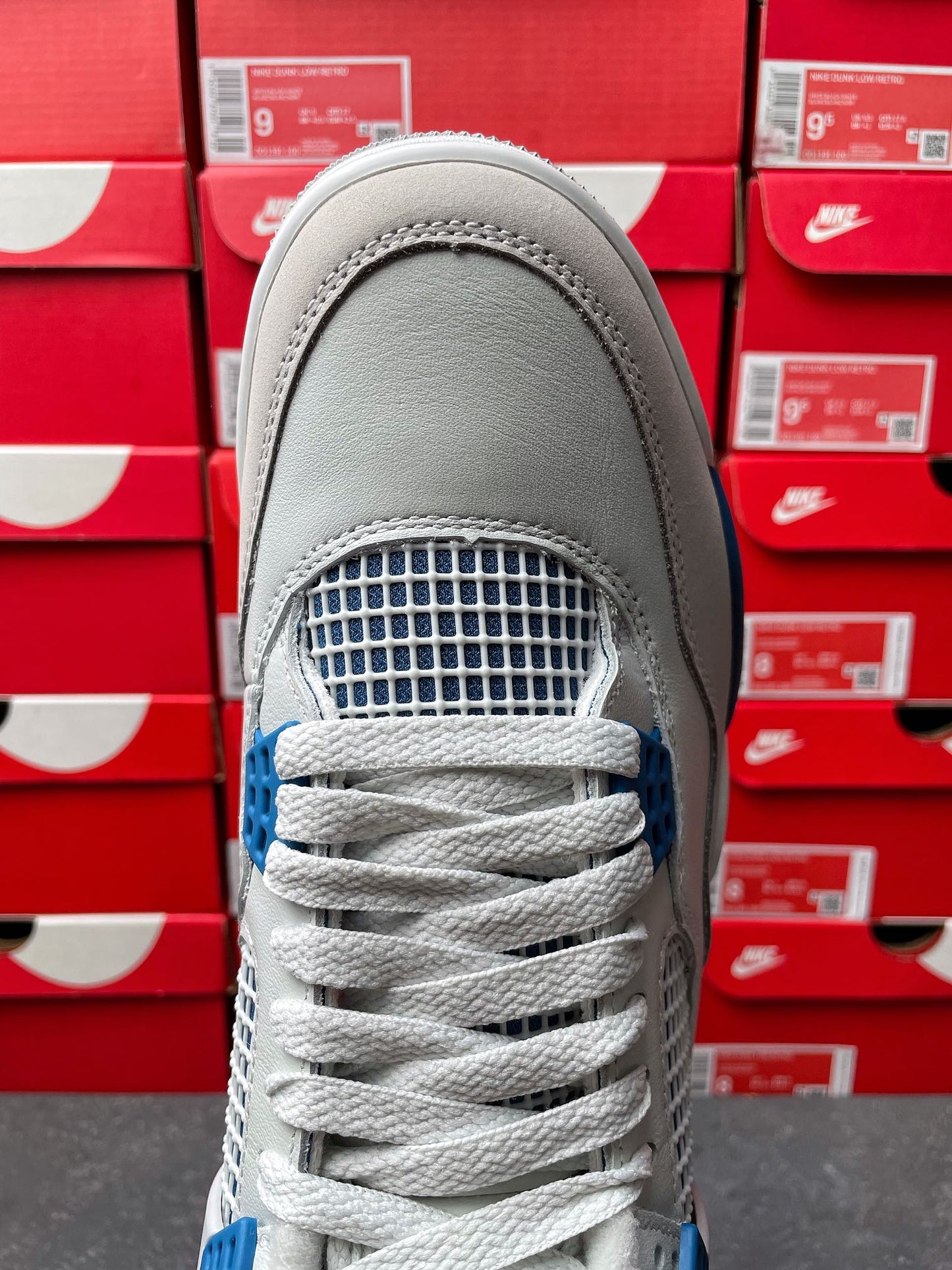 Unisex sneakers