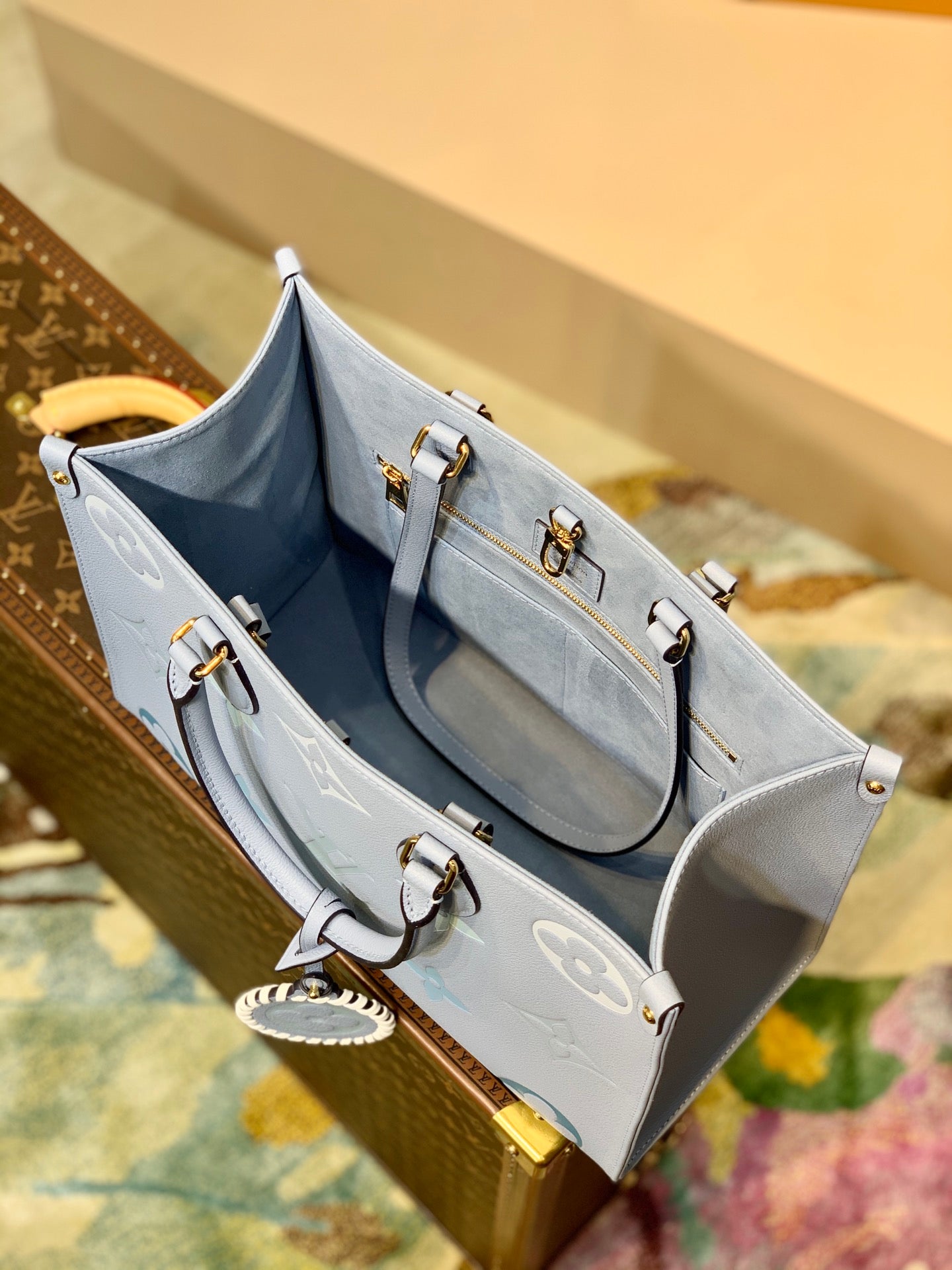 Women bag tote