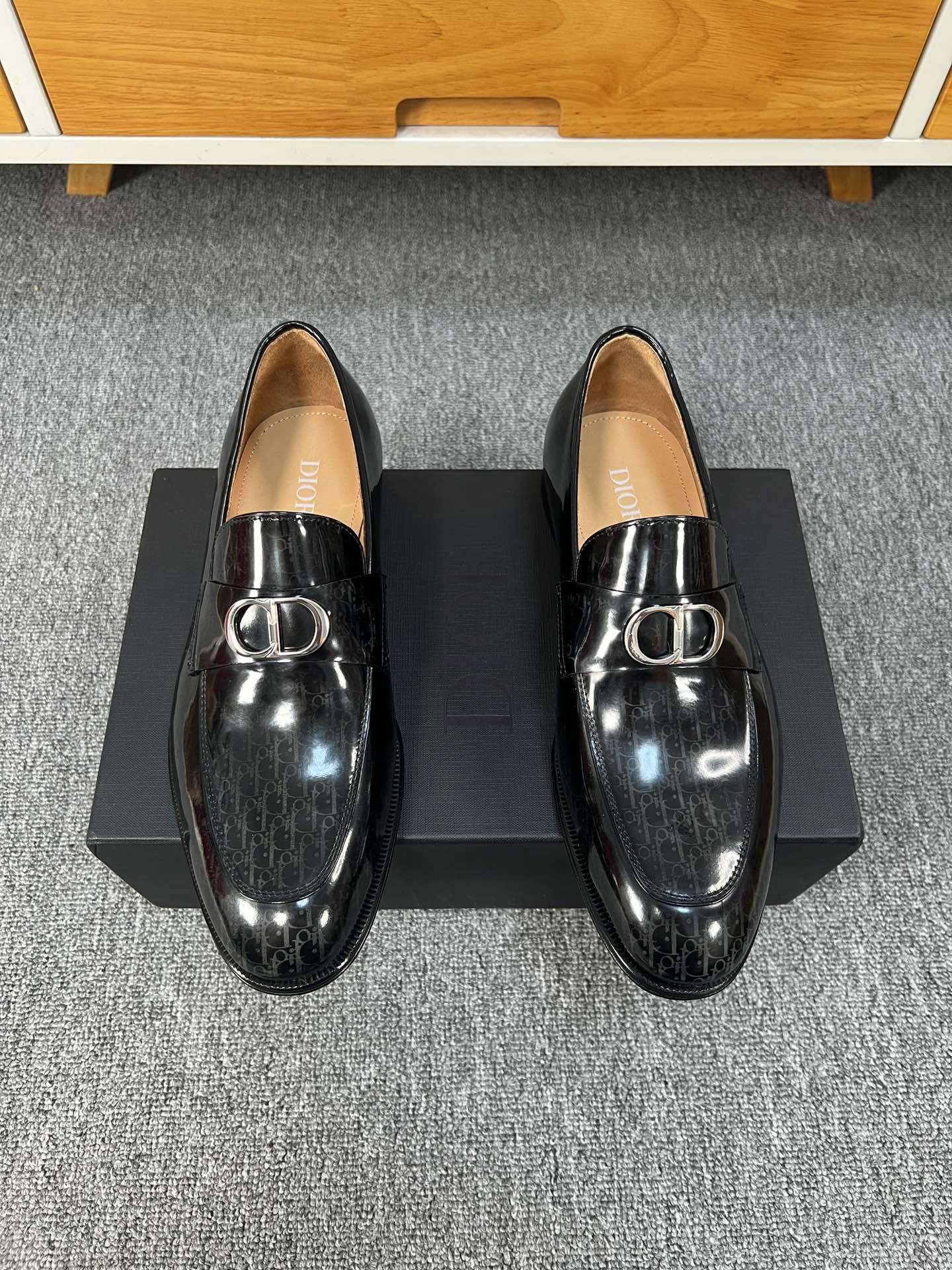 MEN LOAFERS
