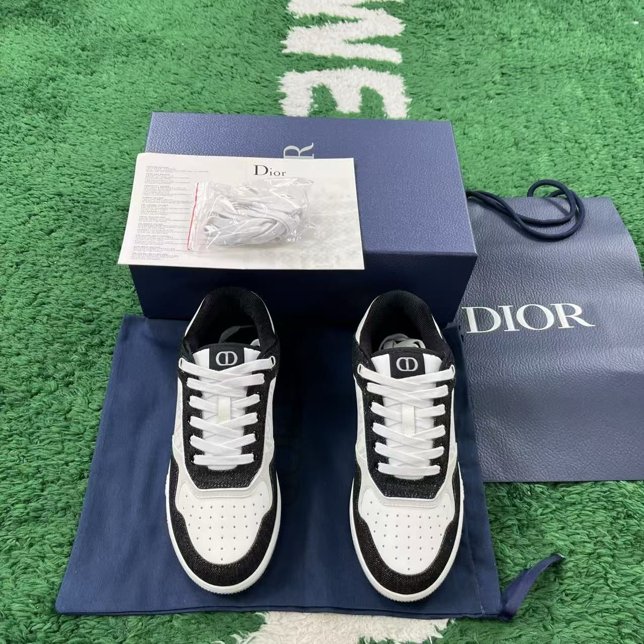 Unisex sneakers