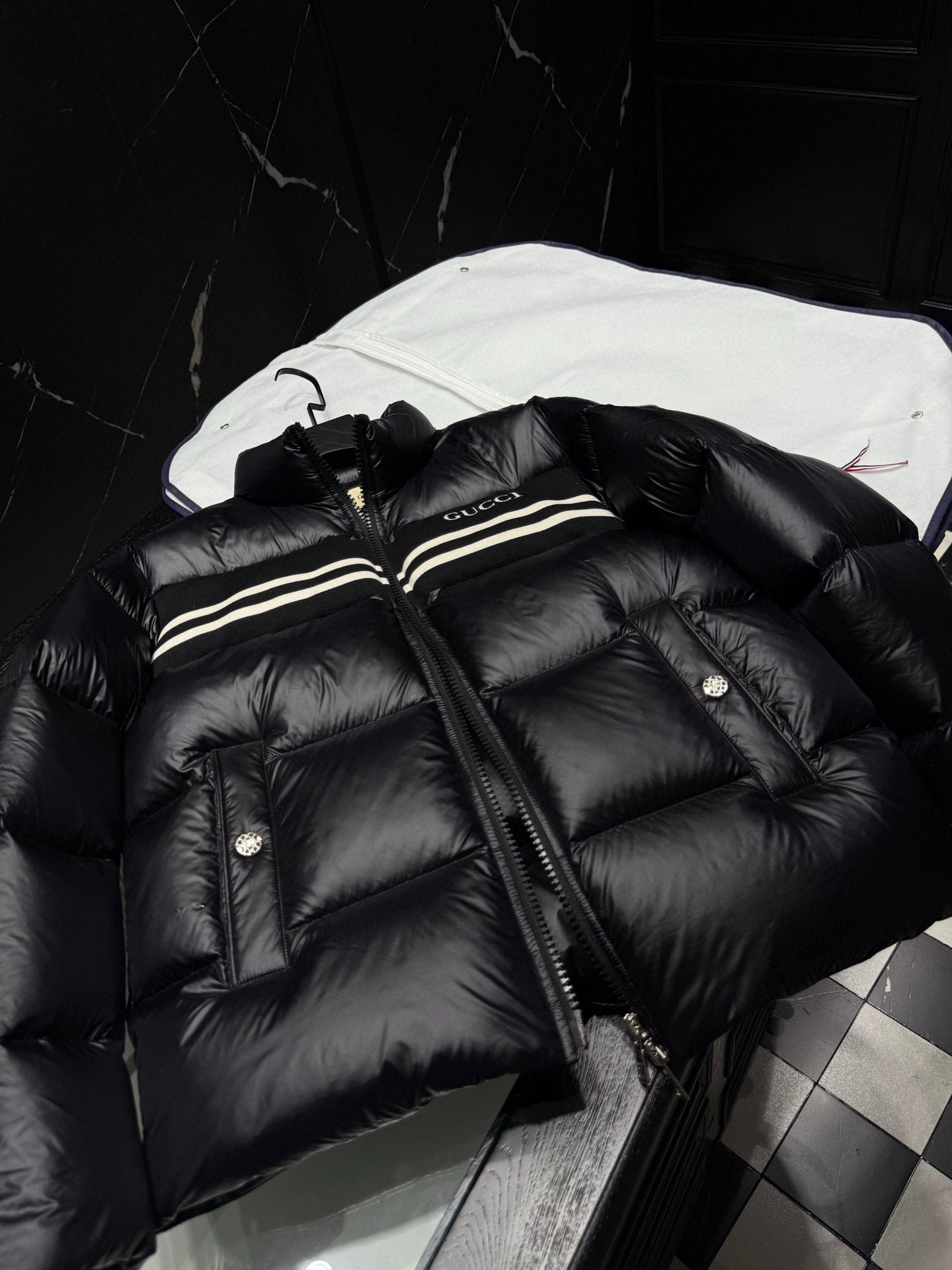 PUFFER JACKET