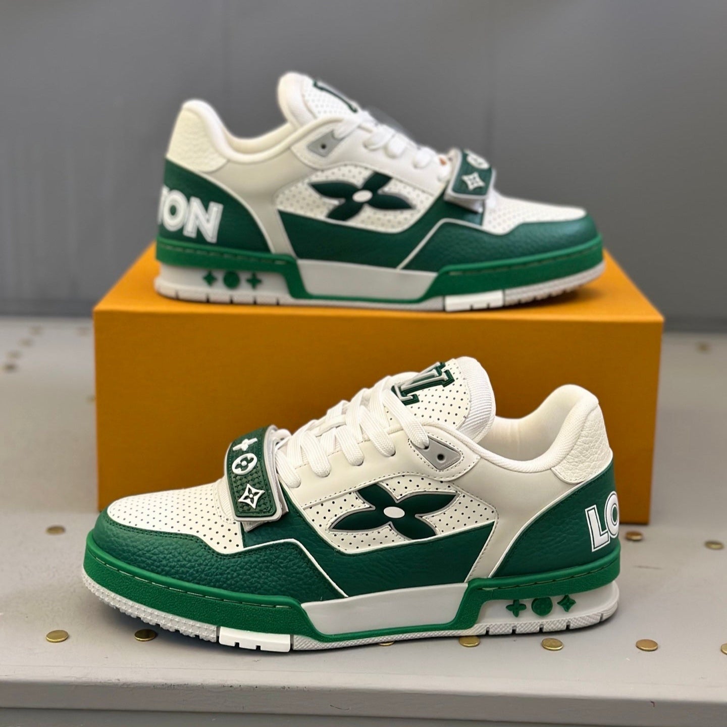 UNISEX SNEAKERS