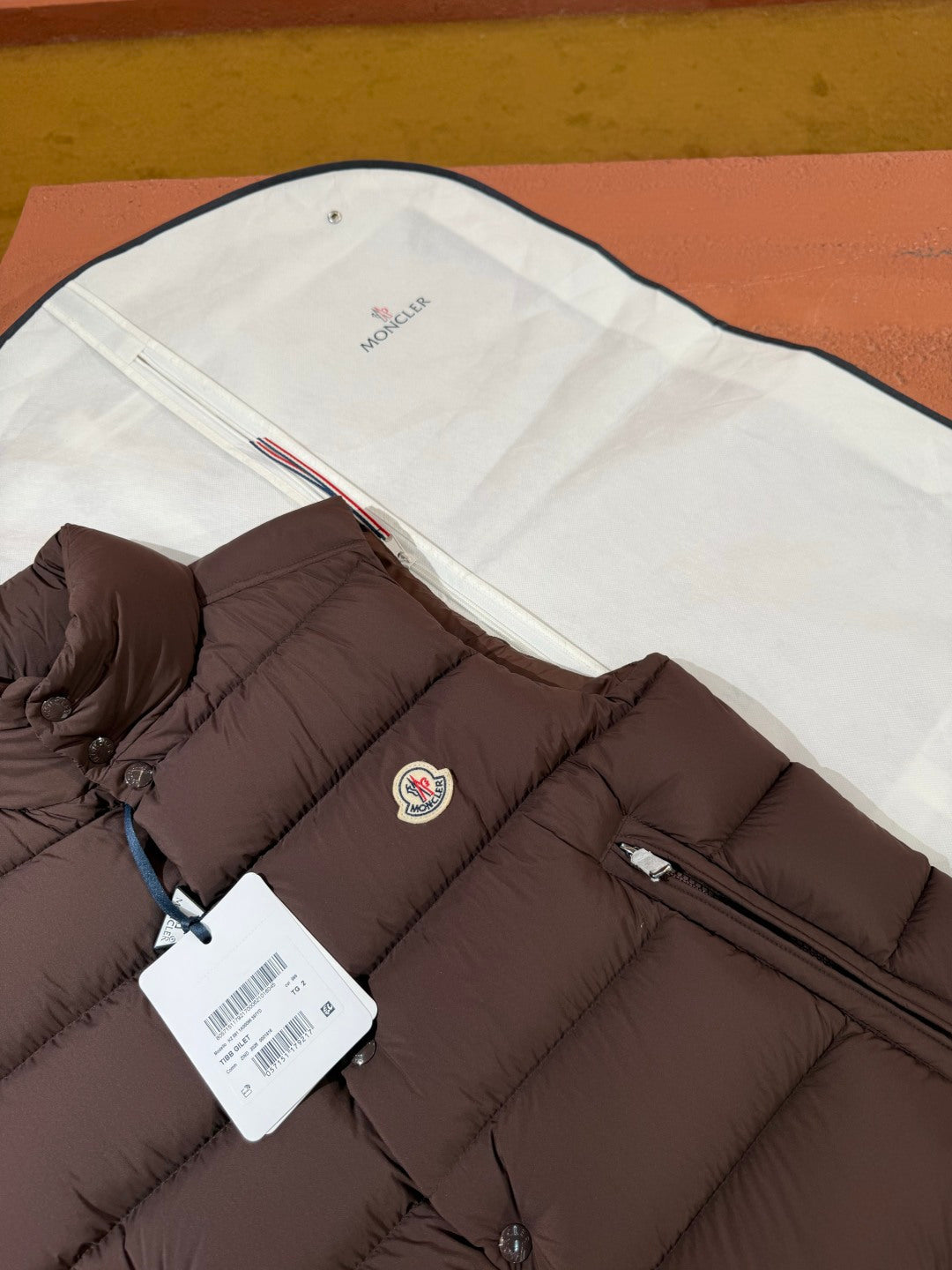 vest