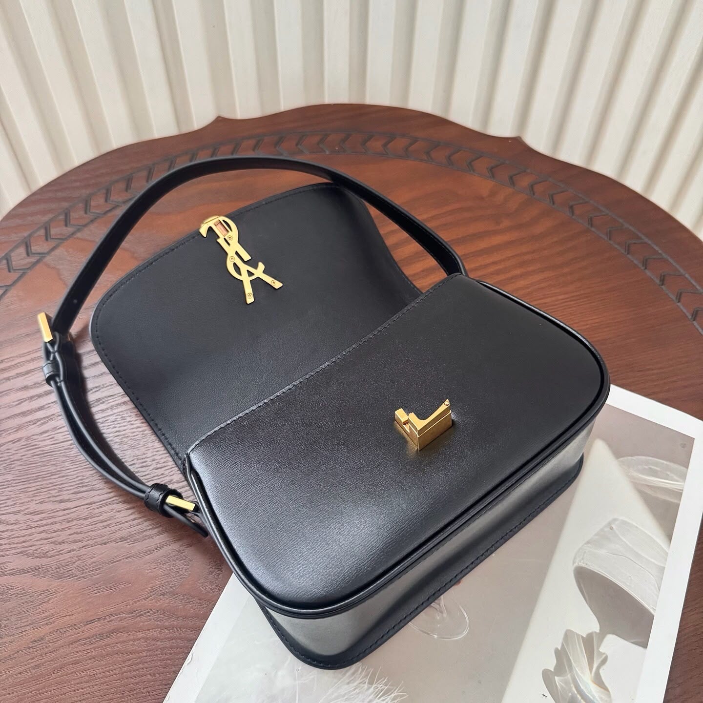 Women bag