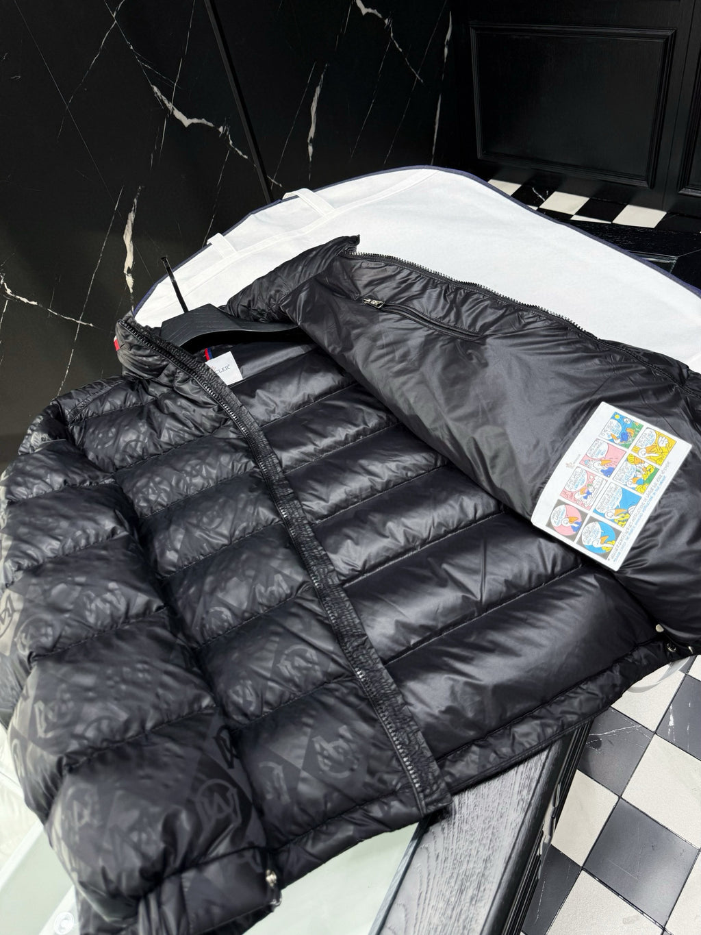 PUFFER JACKET