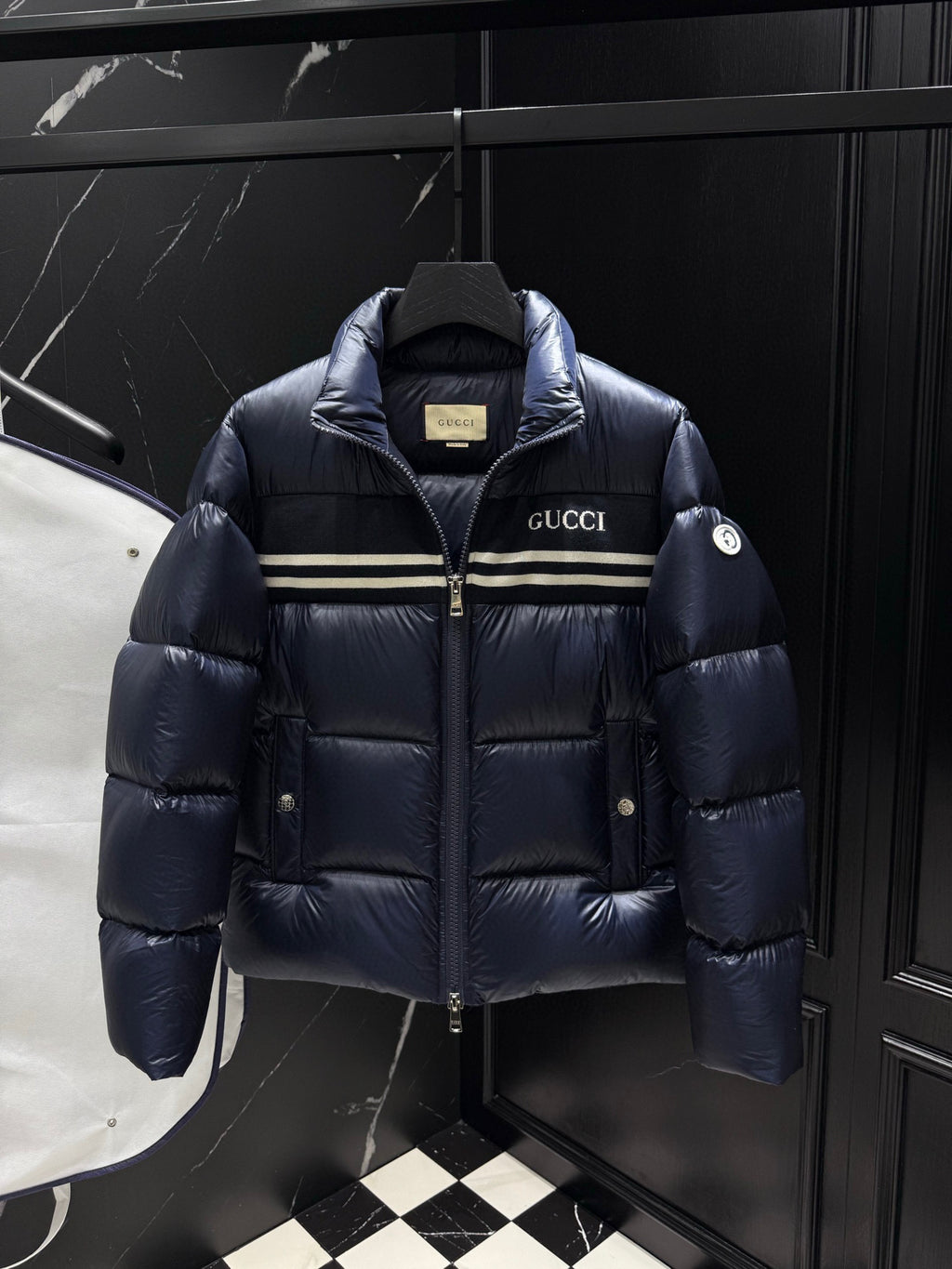 PUFFER JACKET