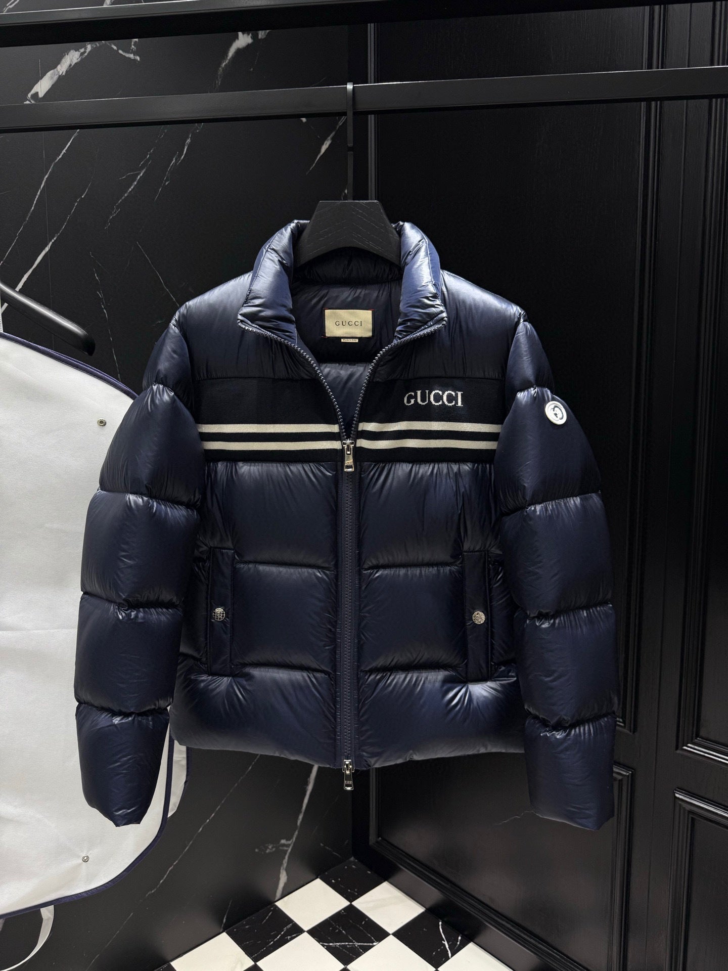 PUFFER JACKET