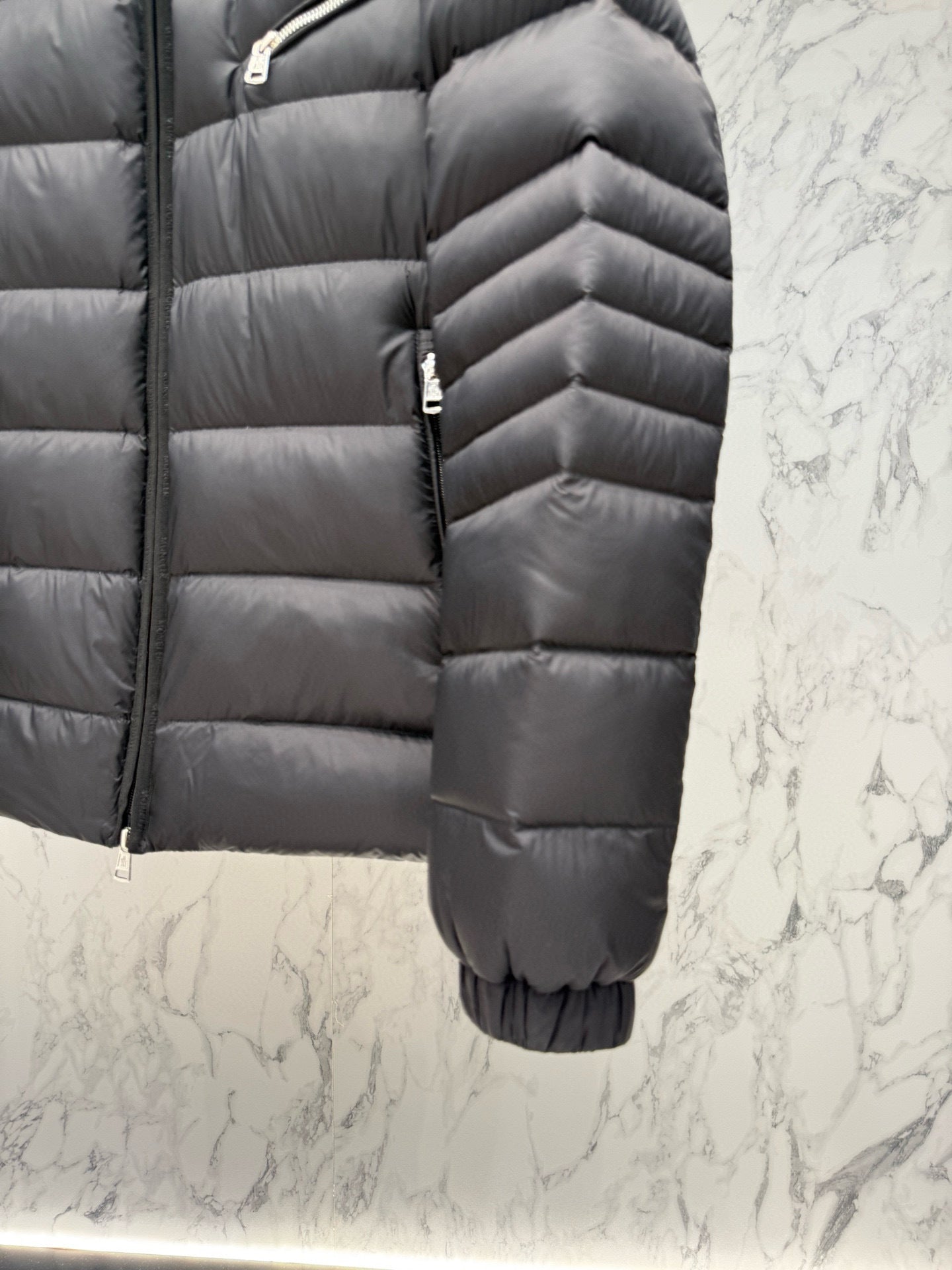 PUFFER JACKET