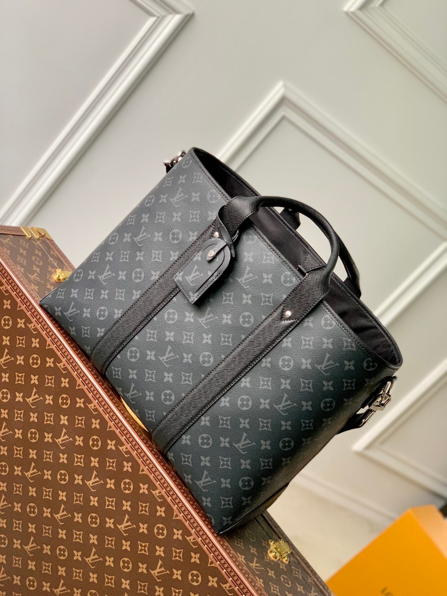 Women bag work