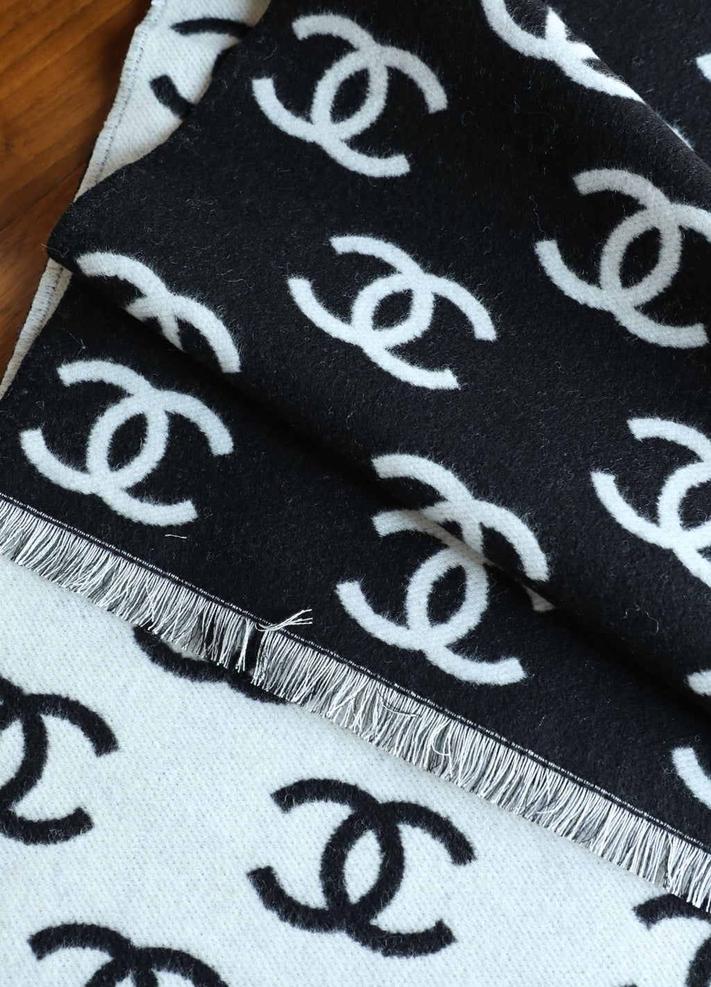 Unisex scarf