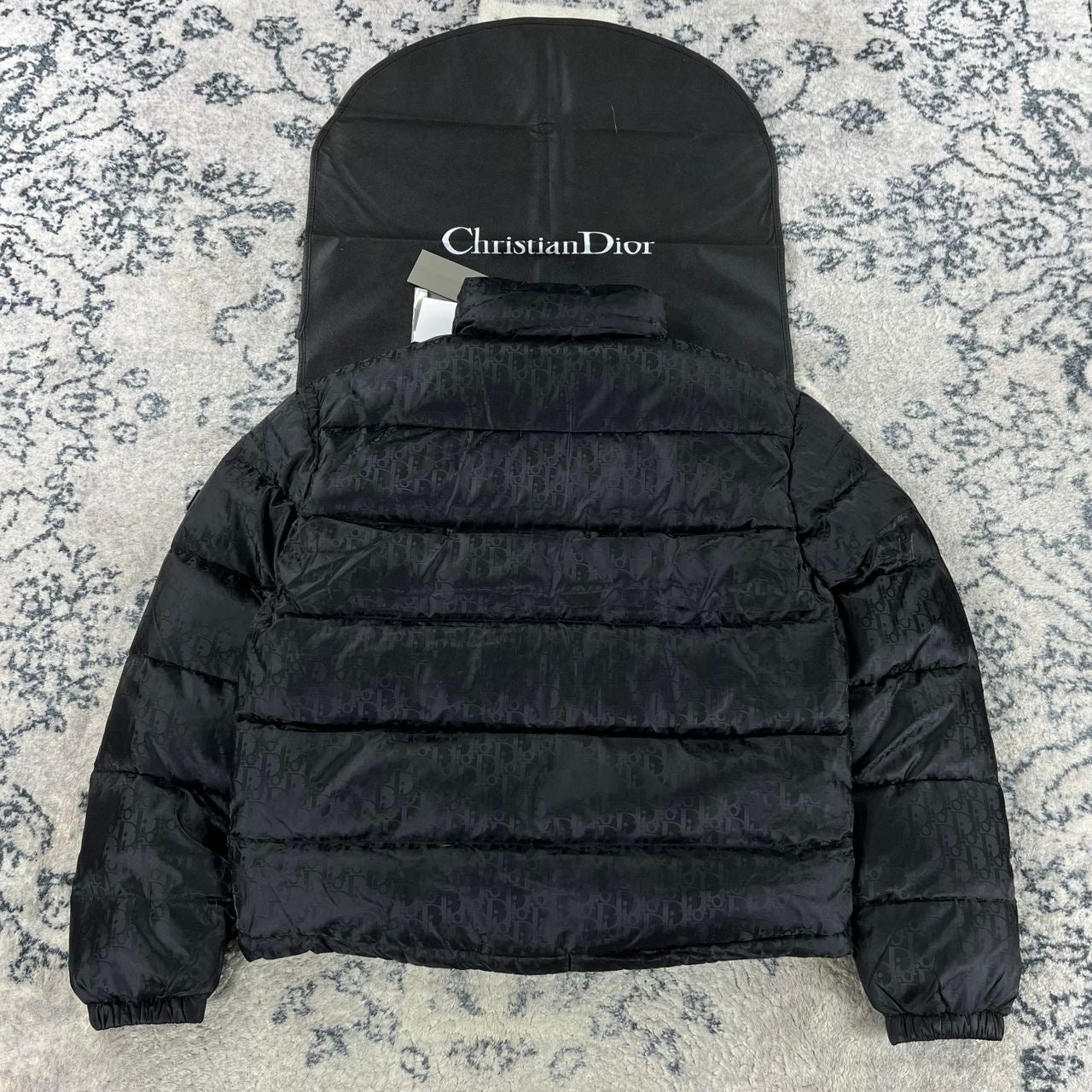 PUFFER JACKET