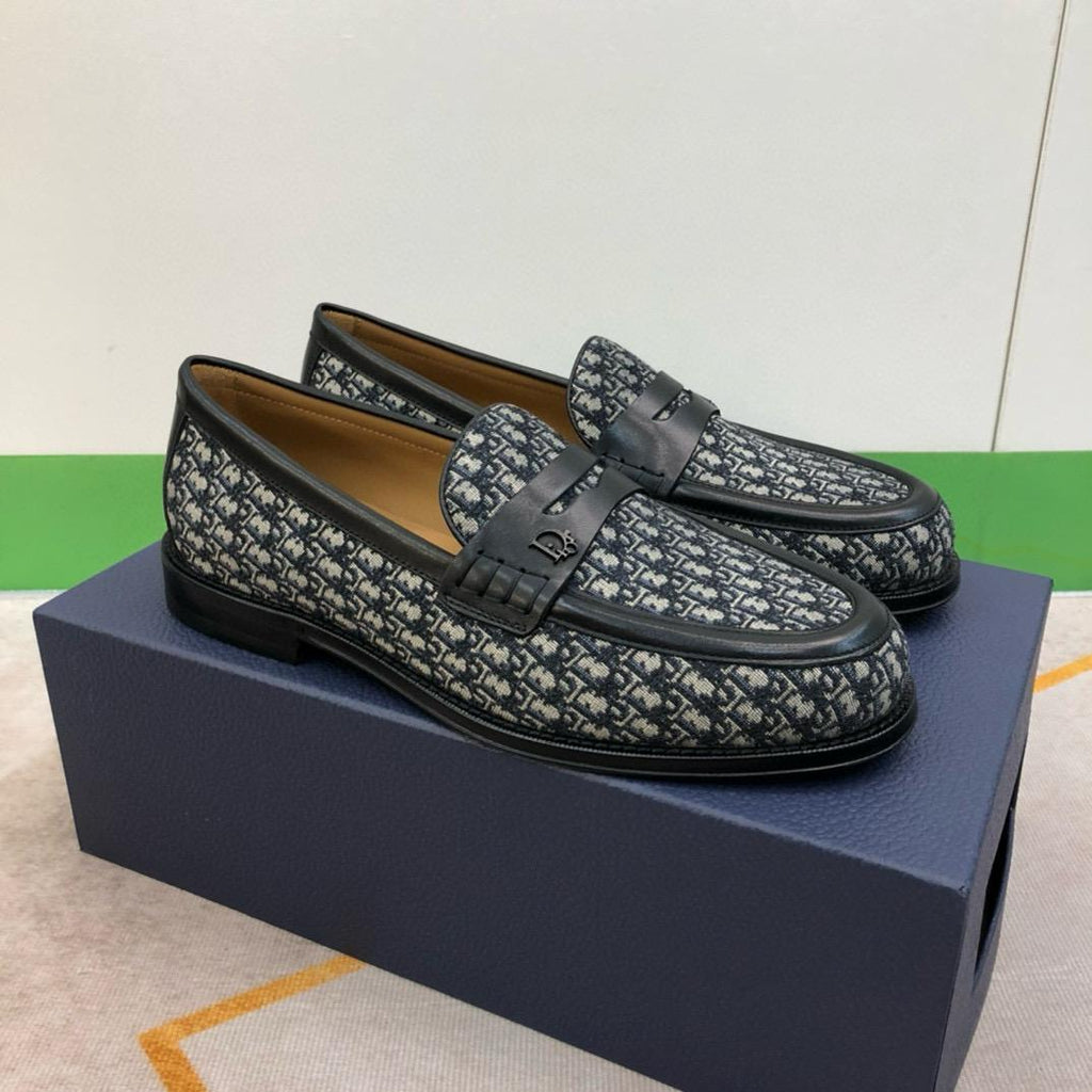 Men loafers
