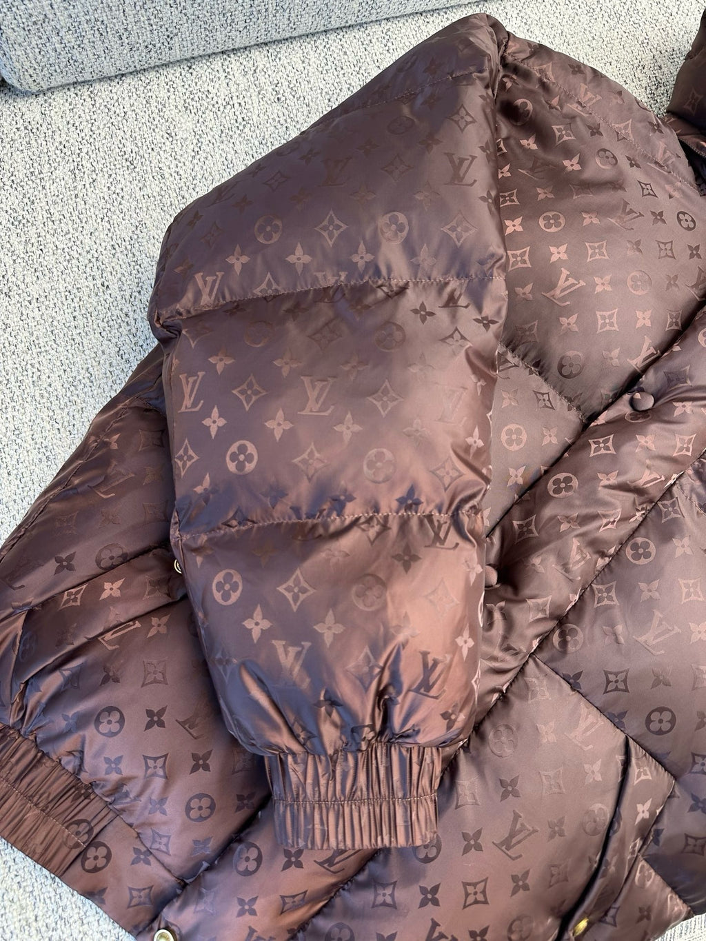 PUFFER JACKET