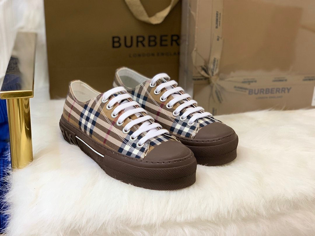 Unisex sneakers