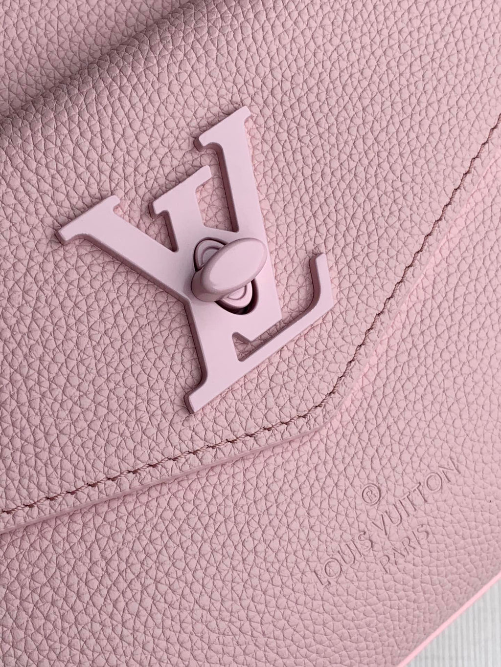 Women bag tote lock me