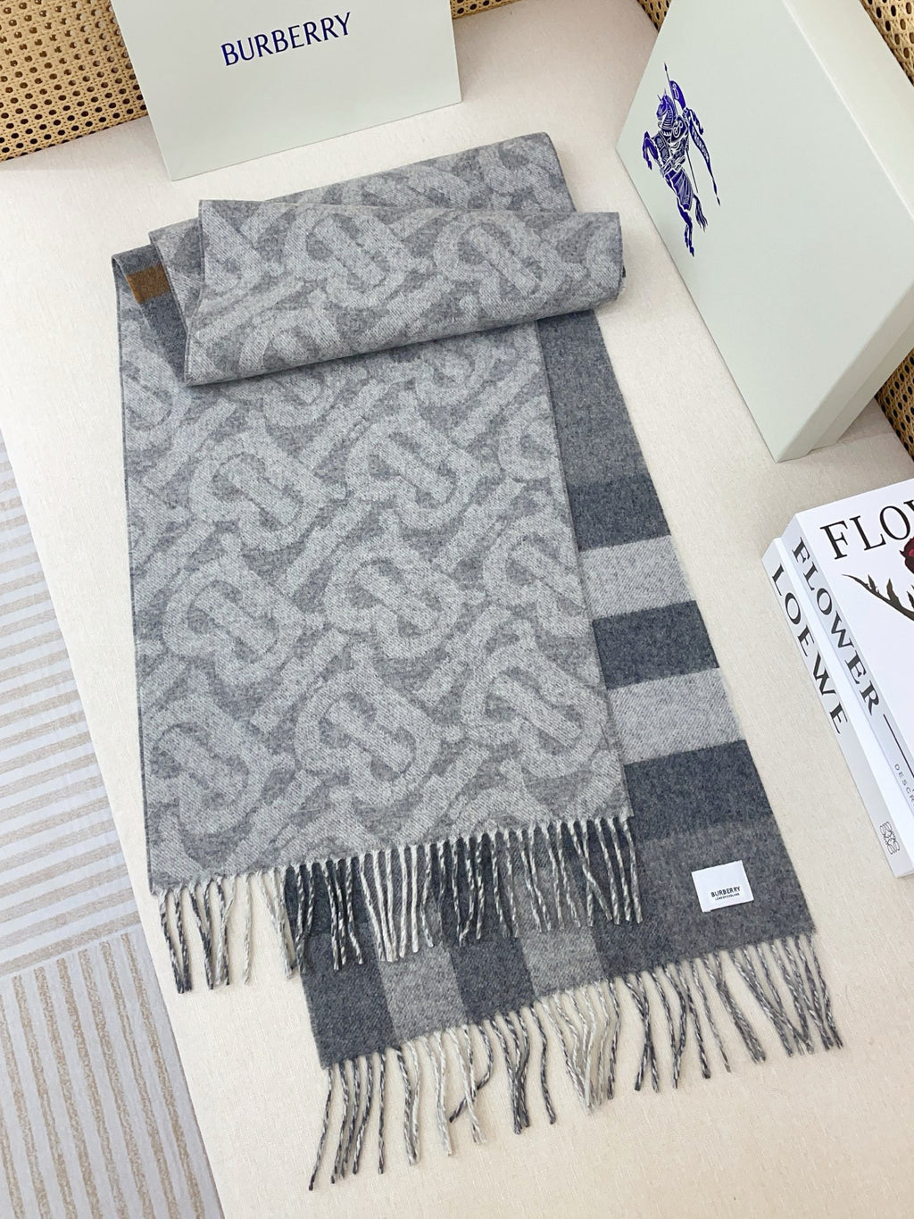 Unisex scarf