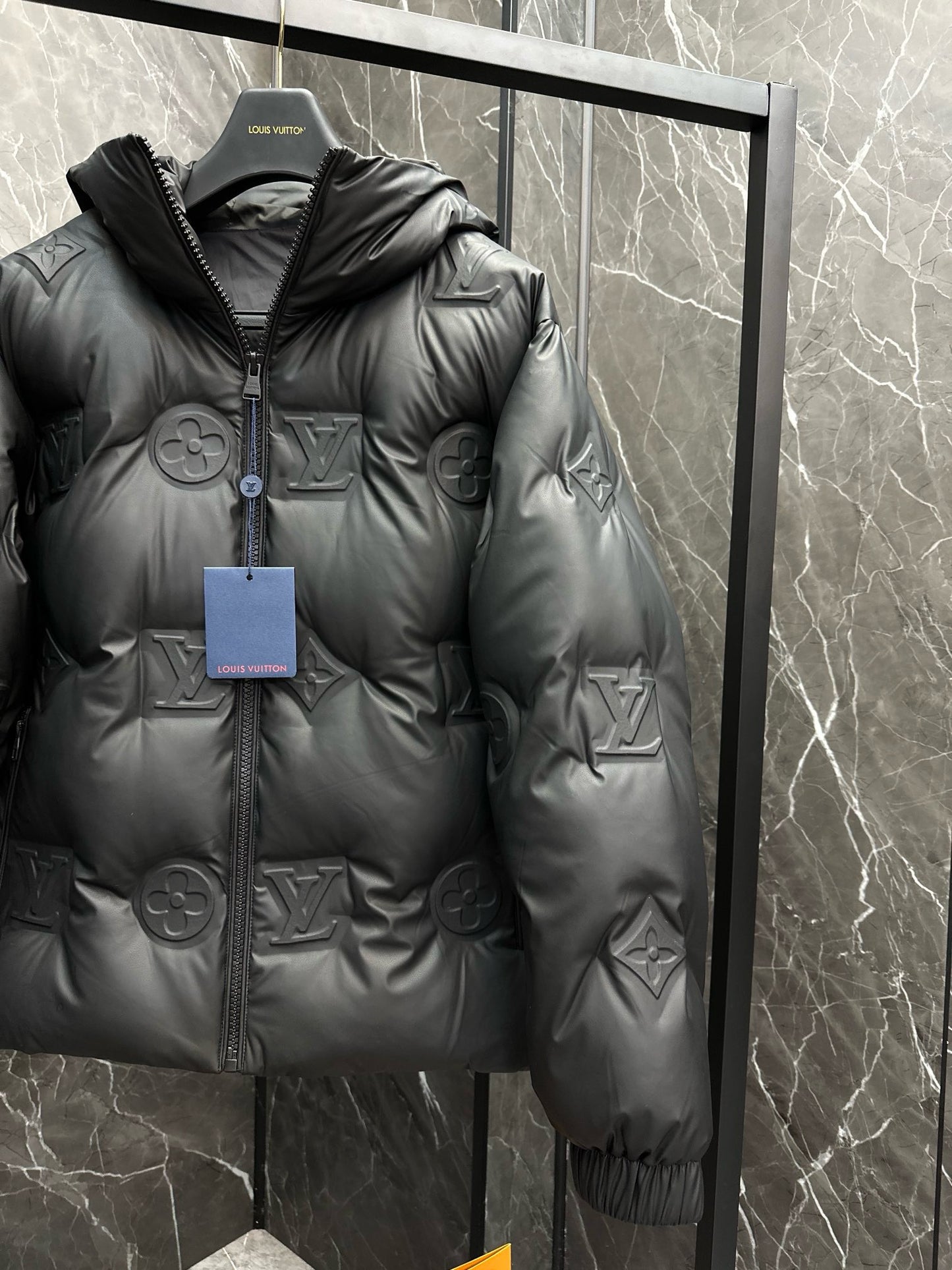 PUFFER JACKET