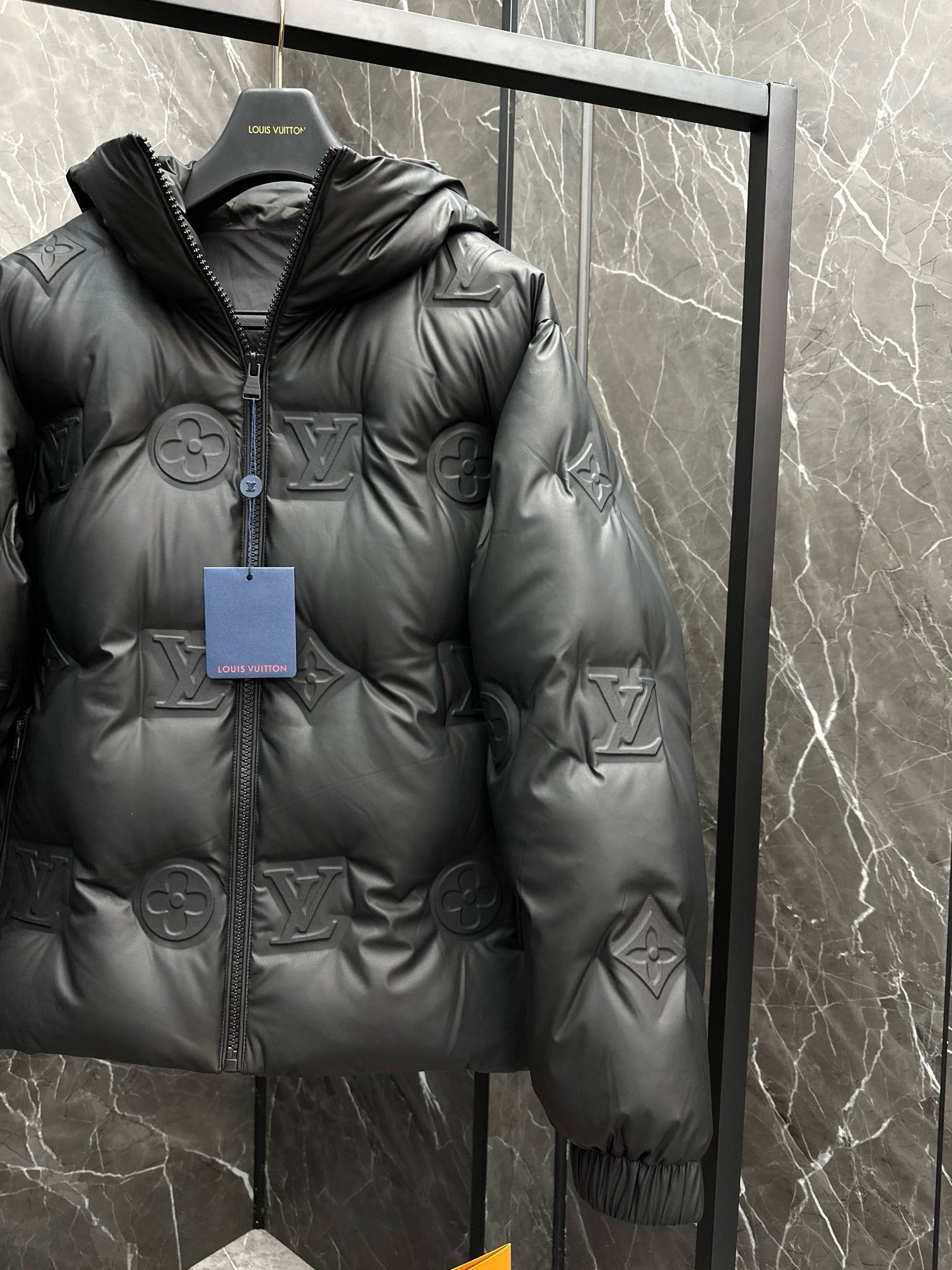 PUFFER JACKET