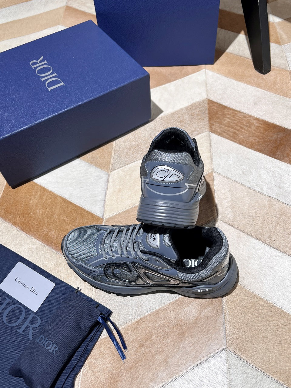 Unisex sneakers