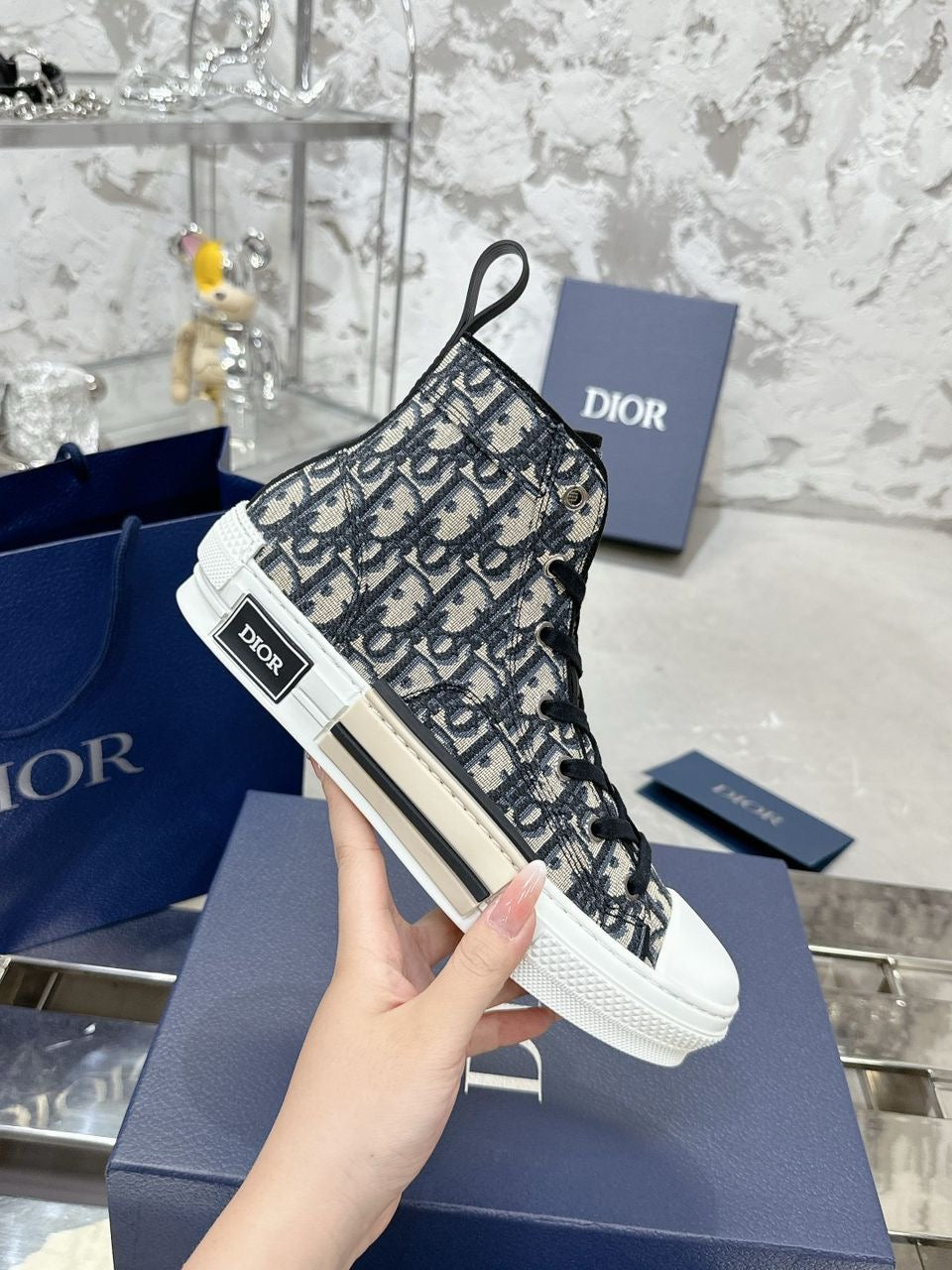 Unisex sneakers