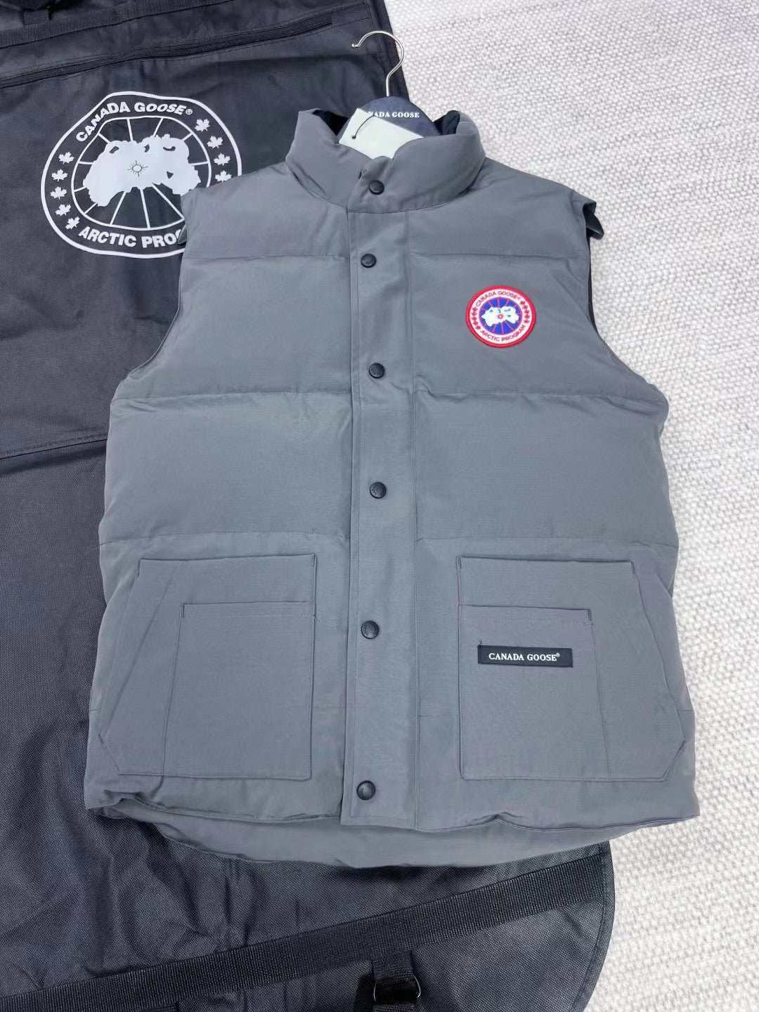 GOOSE VEST
