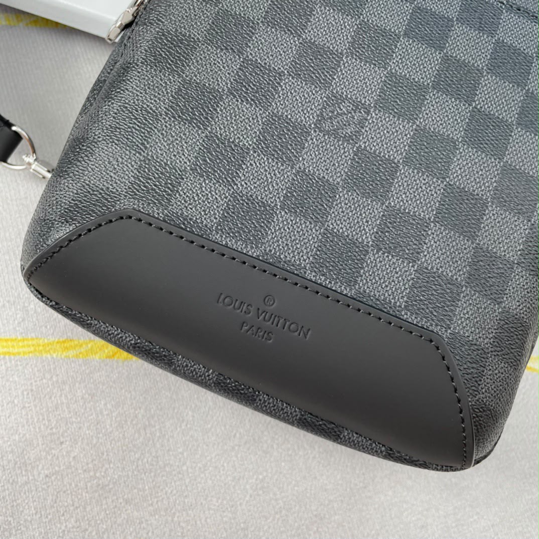 Men bag