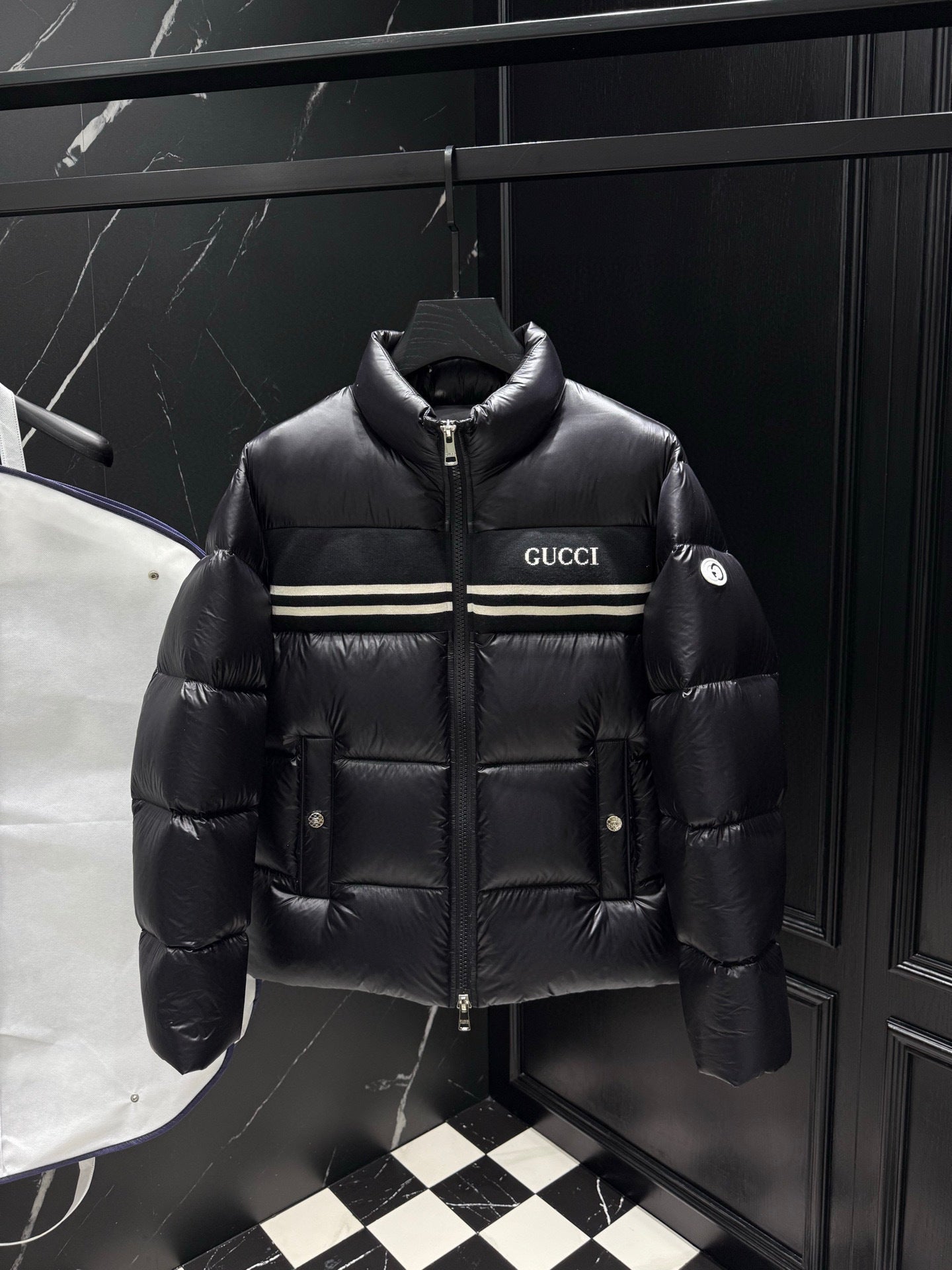 PUFFER JACKET