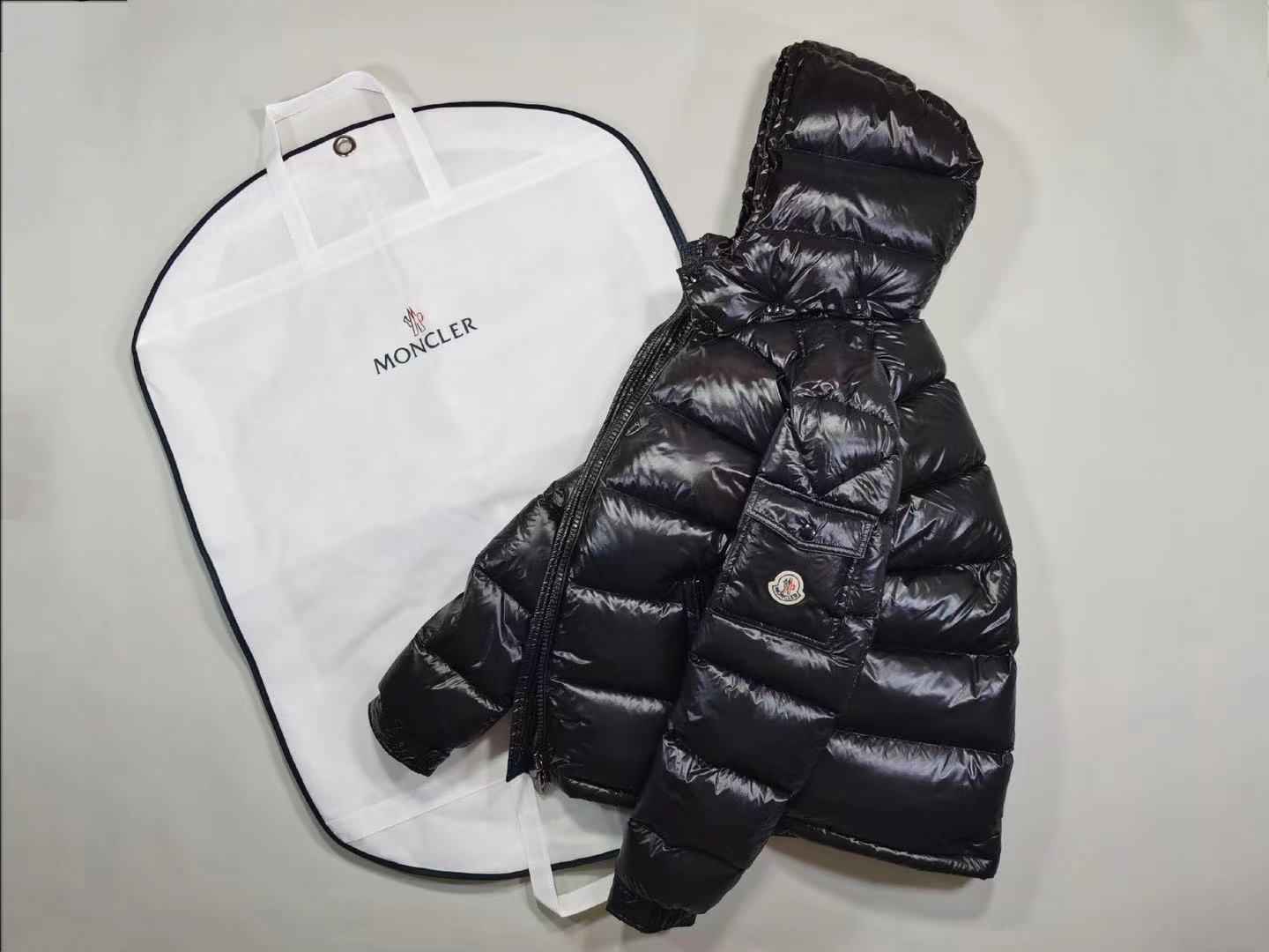 PUFFER JACKET