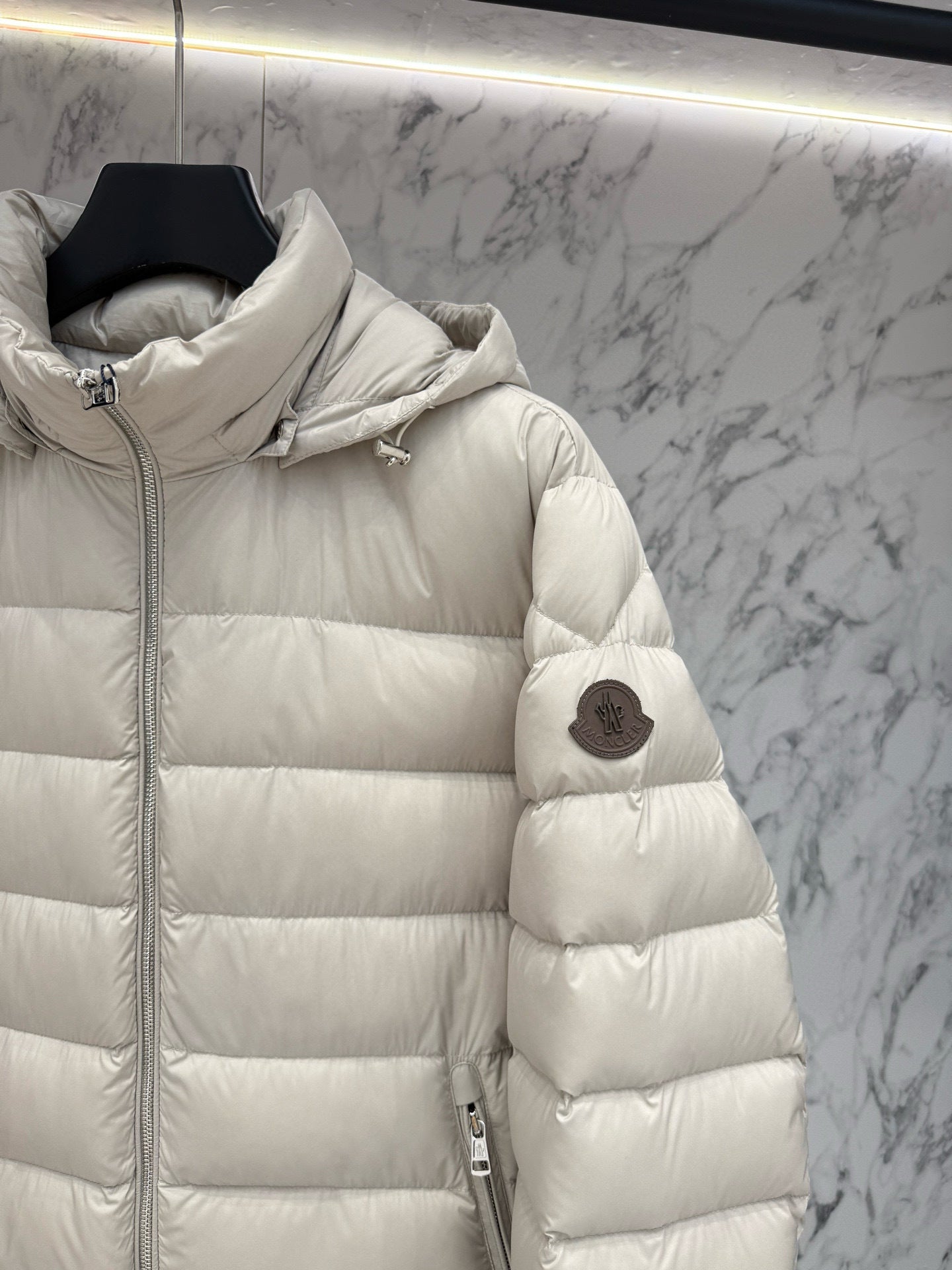 PUFFER JACKET
