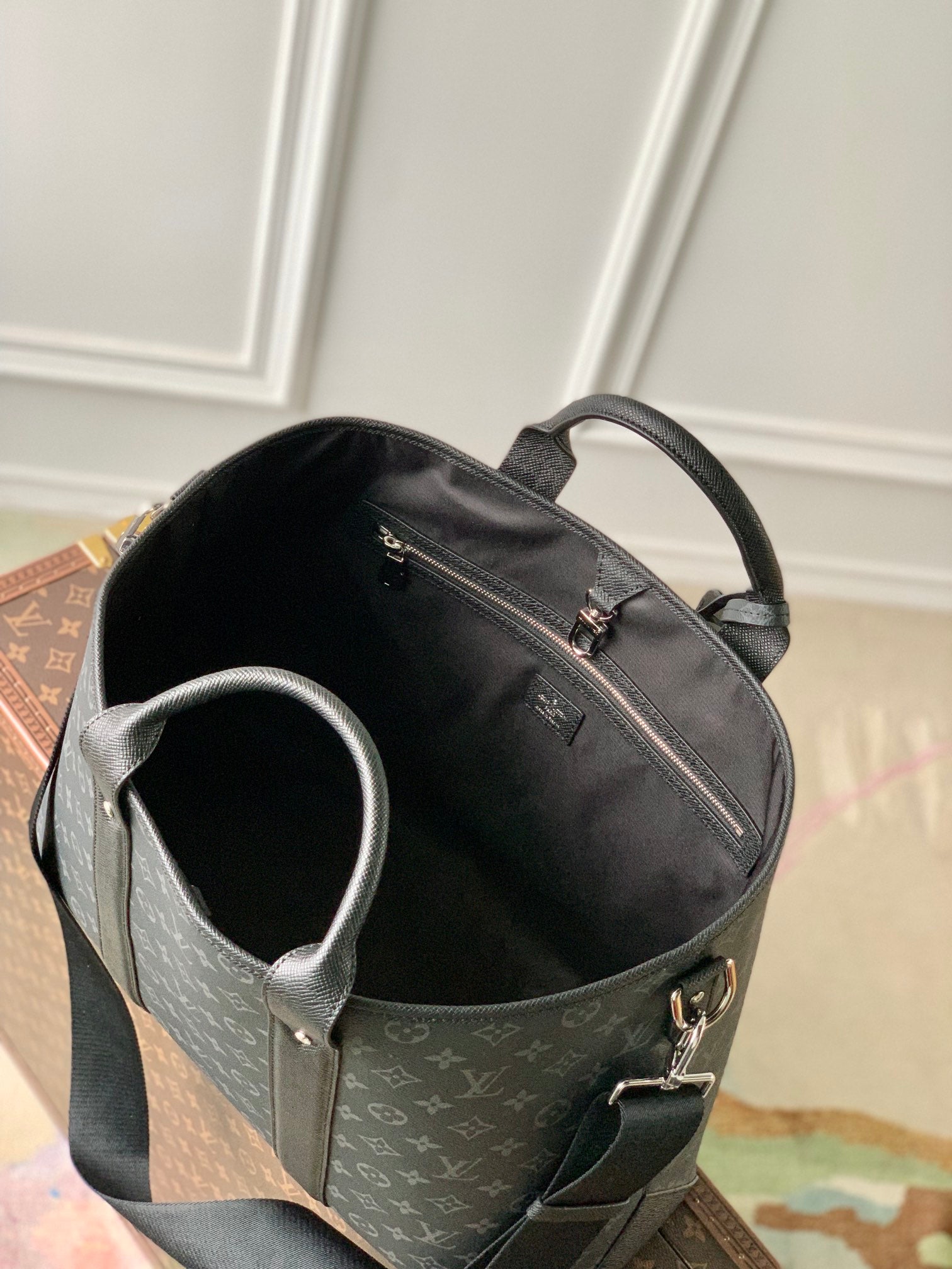 Women bag work