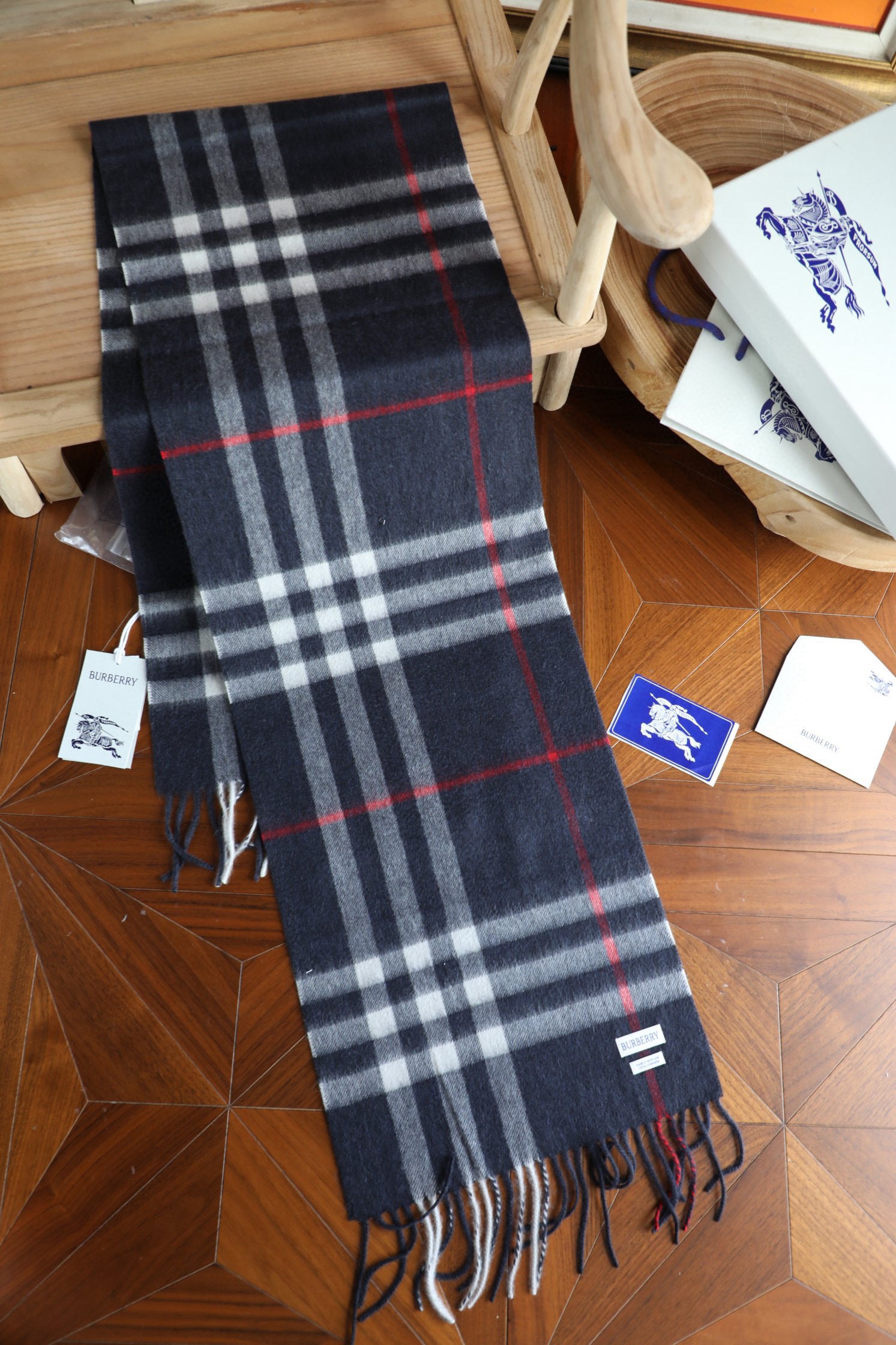 Unisex scarf