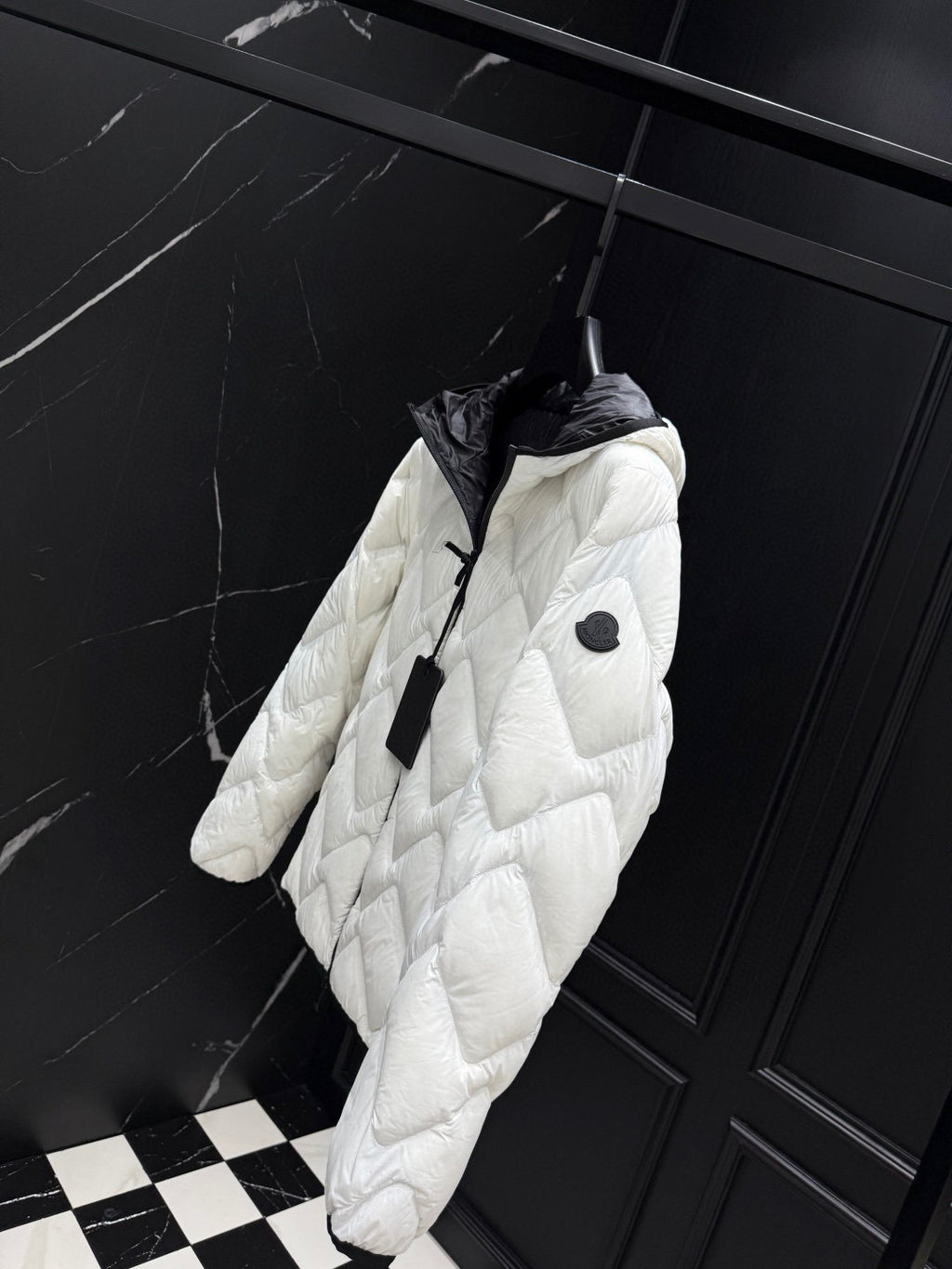 PUFFER JACKET