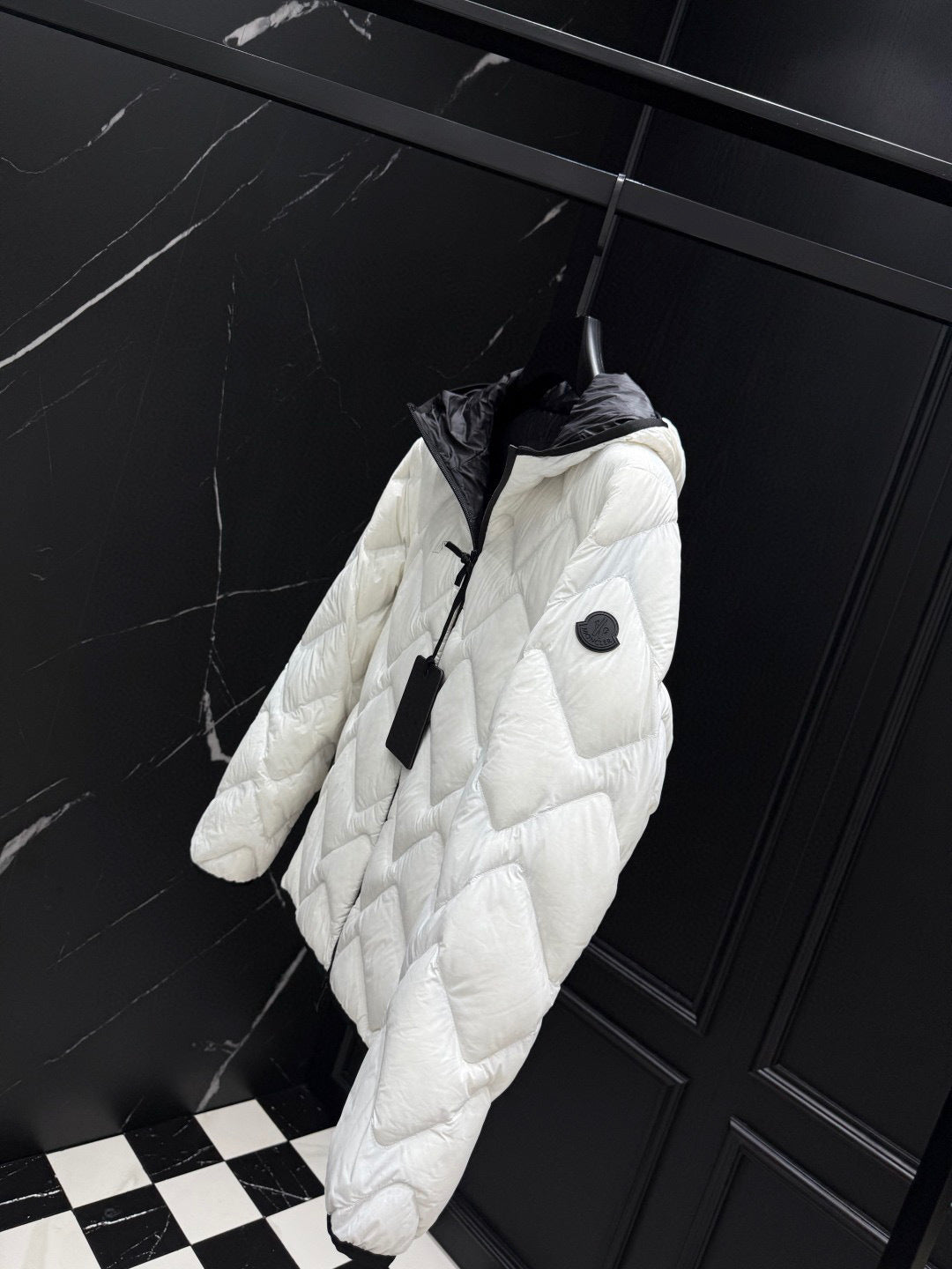 PUFFER JACKET