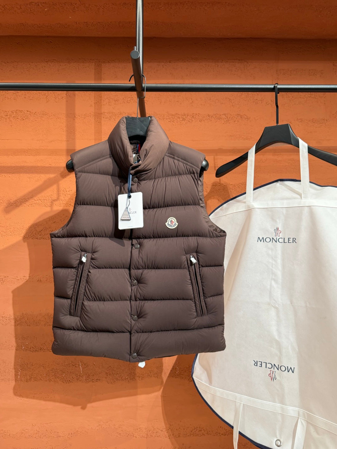 vest