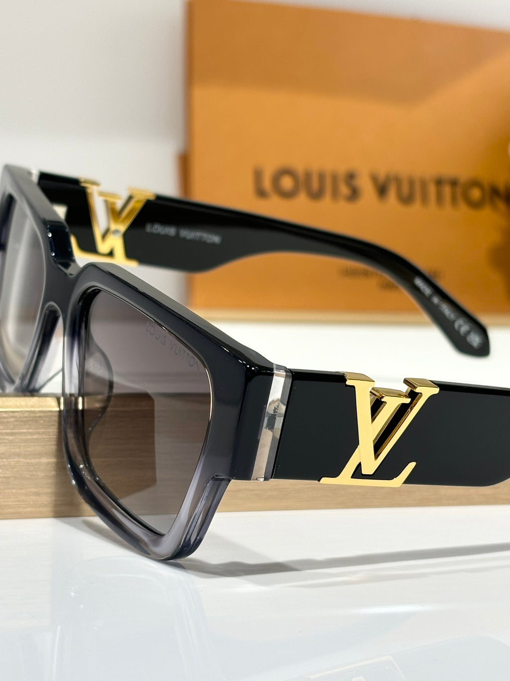 Sunglasses (6 Colors)
