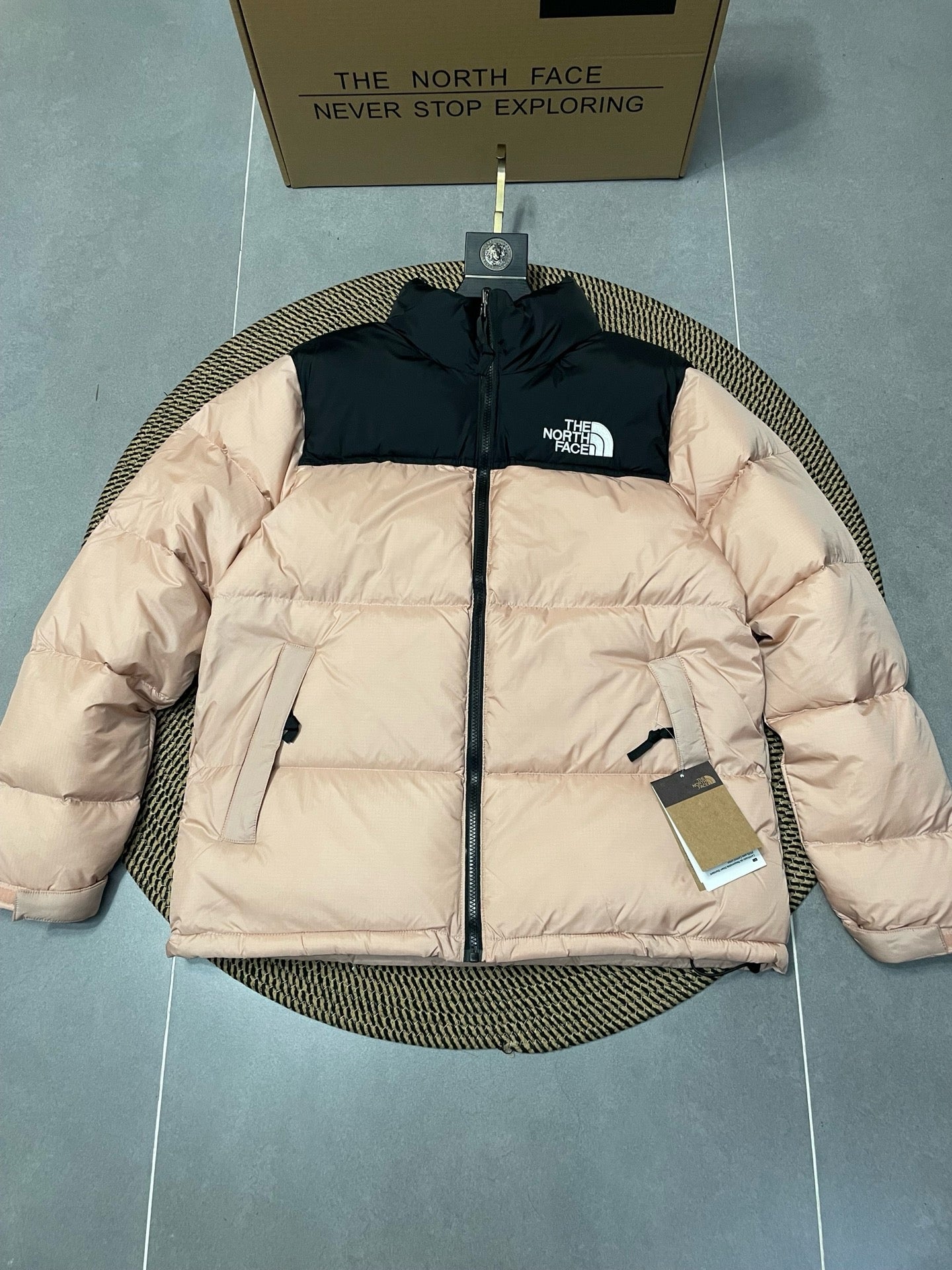PUFFER JACKET