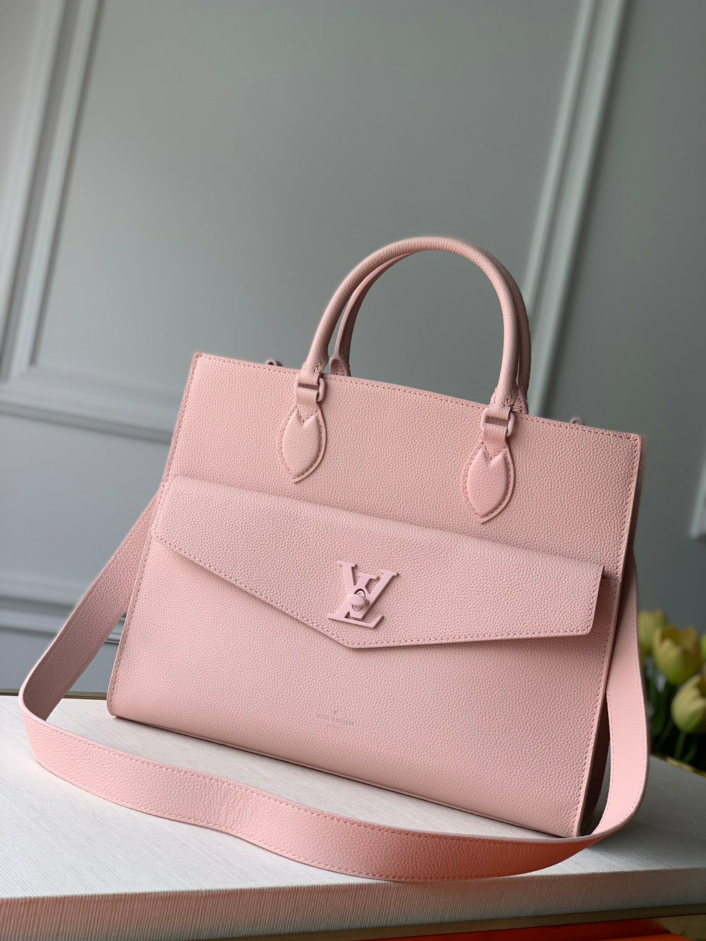 Women bag lockme tote