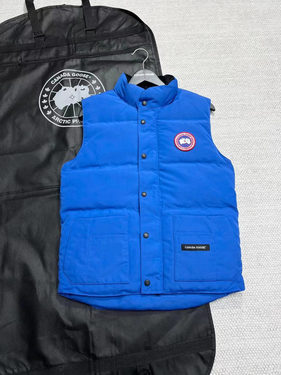 GOOSE VEST