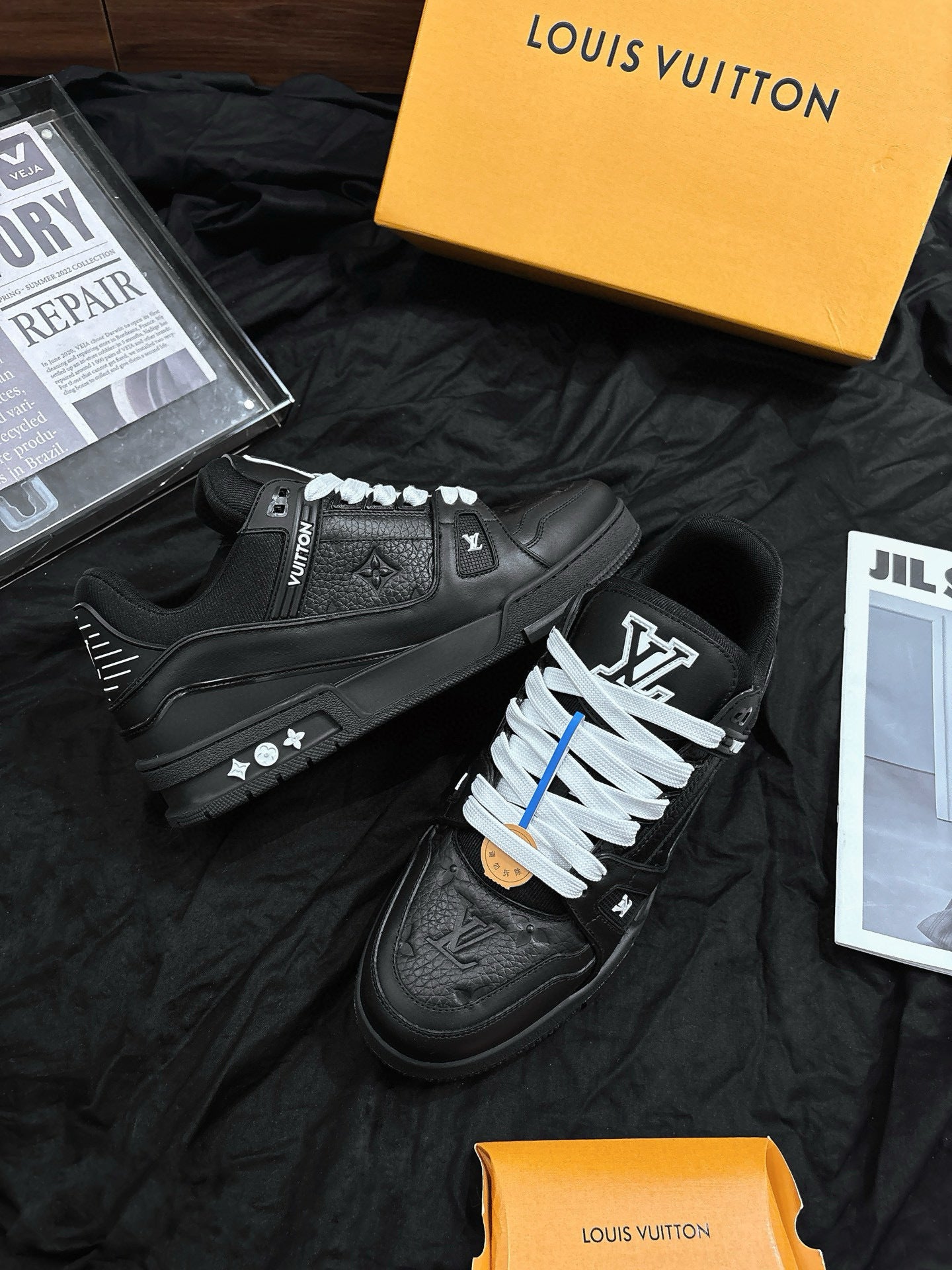 Sneakers